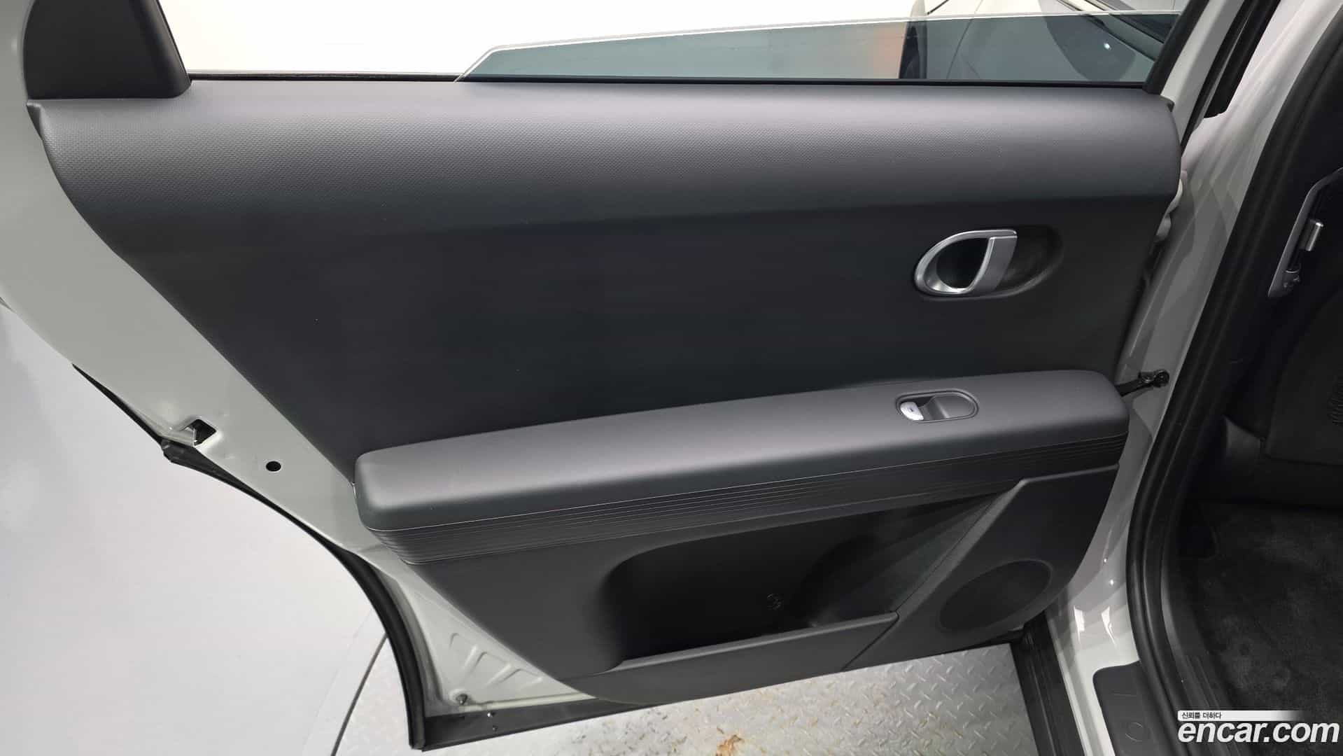 Ioniq5 Hyundai 2021.11-INNER-035