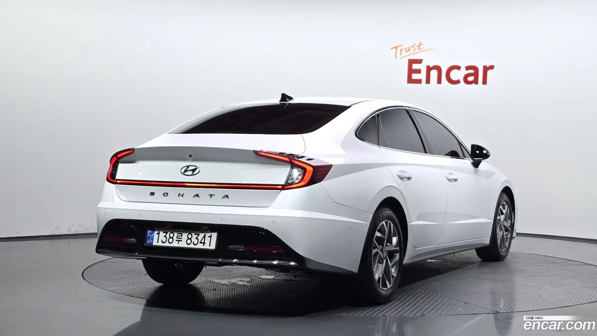 Main__Slider__Photo:Sonata Hyundai 2022.5-1