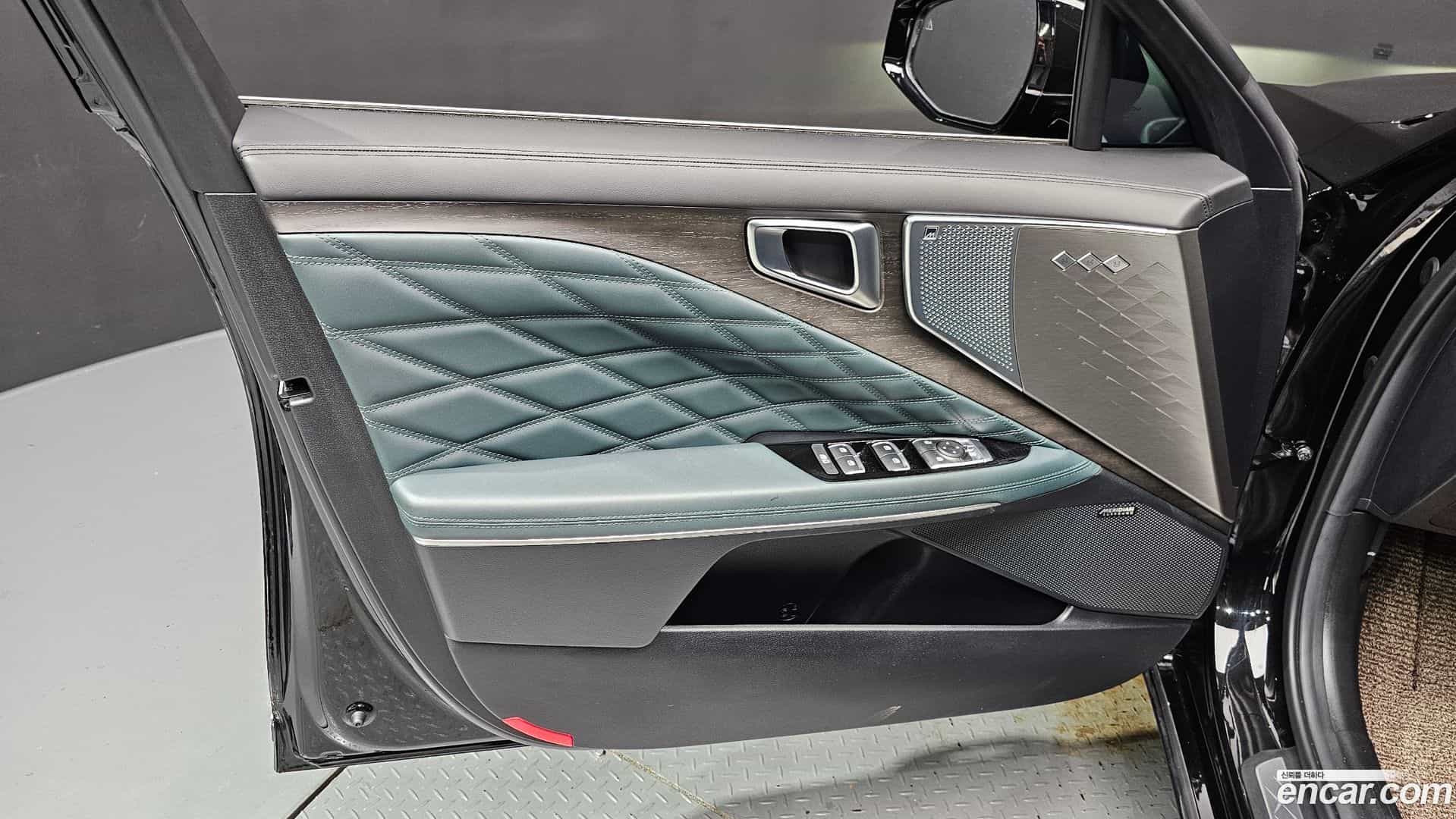 K8 Kia 2024.8-INNER-034