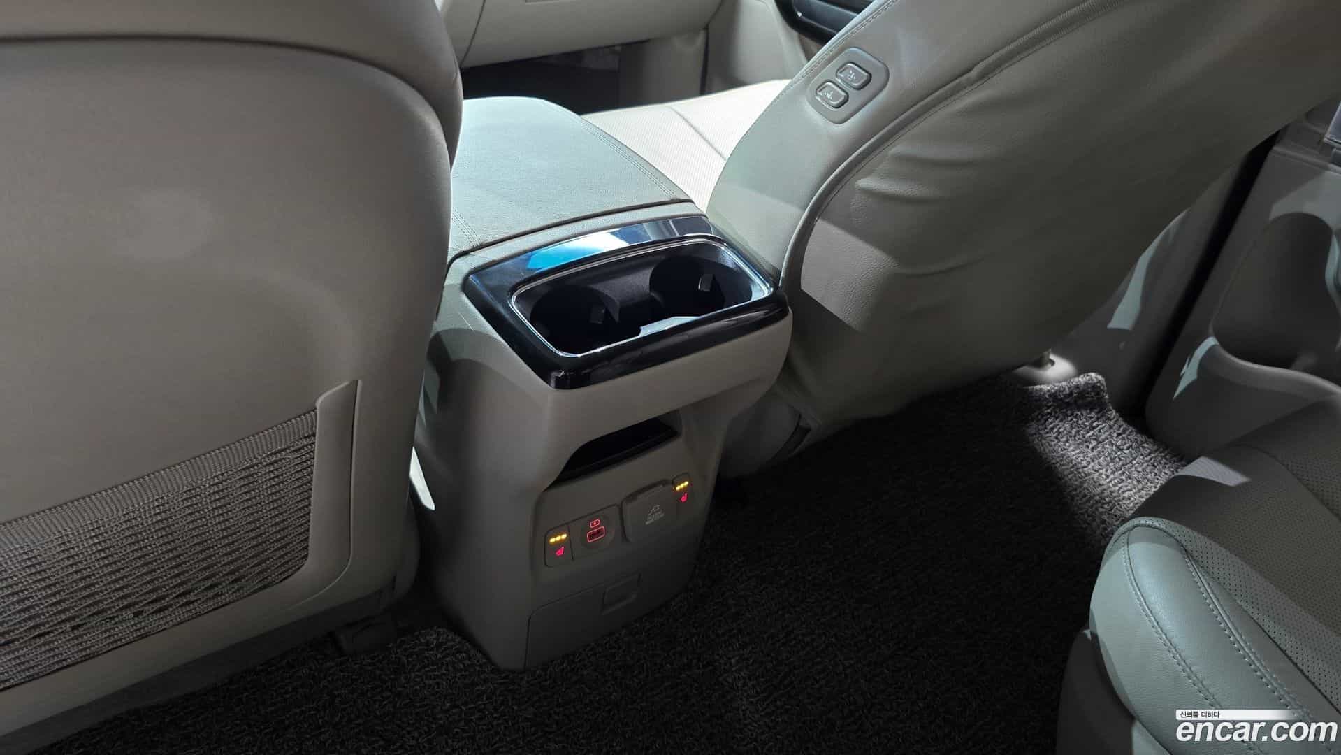 Canival Kia 2019.5-OPTION-044