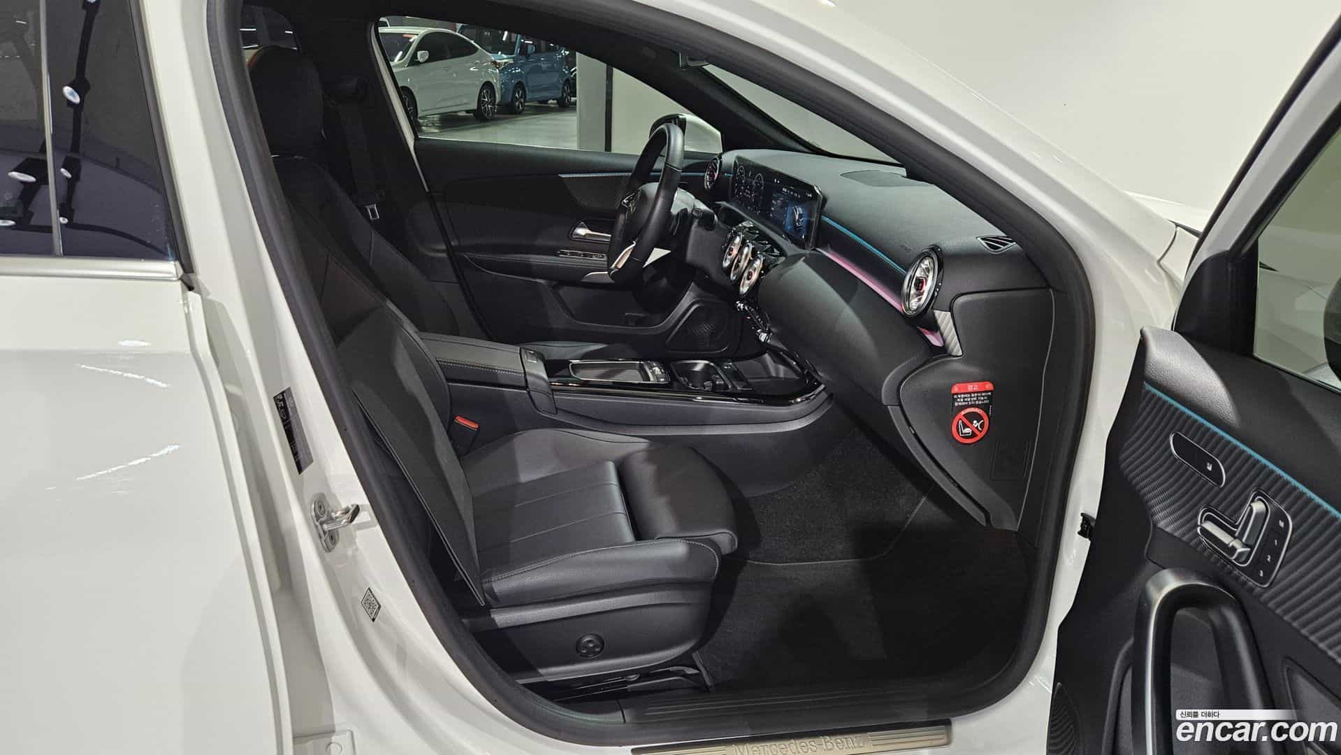 A-Class Mercedes-Benz 2024.9-OPTION-021