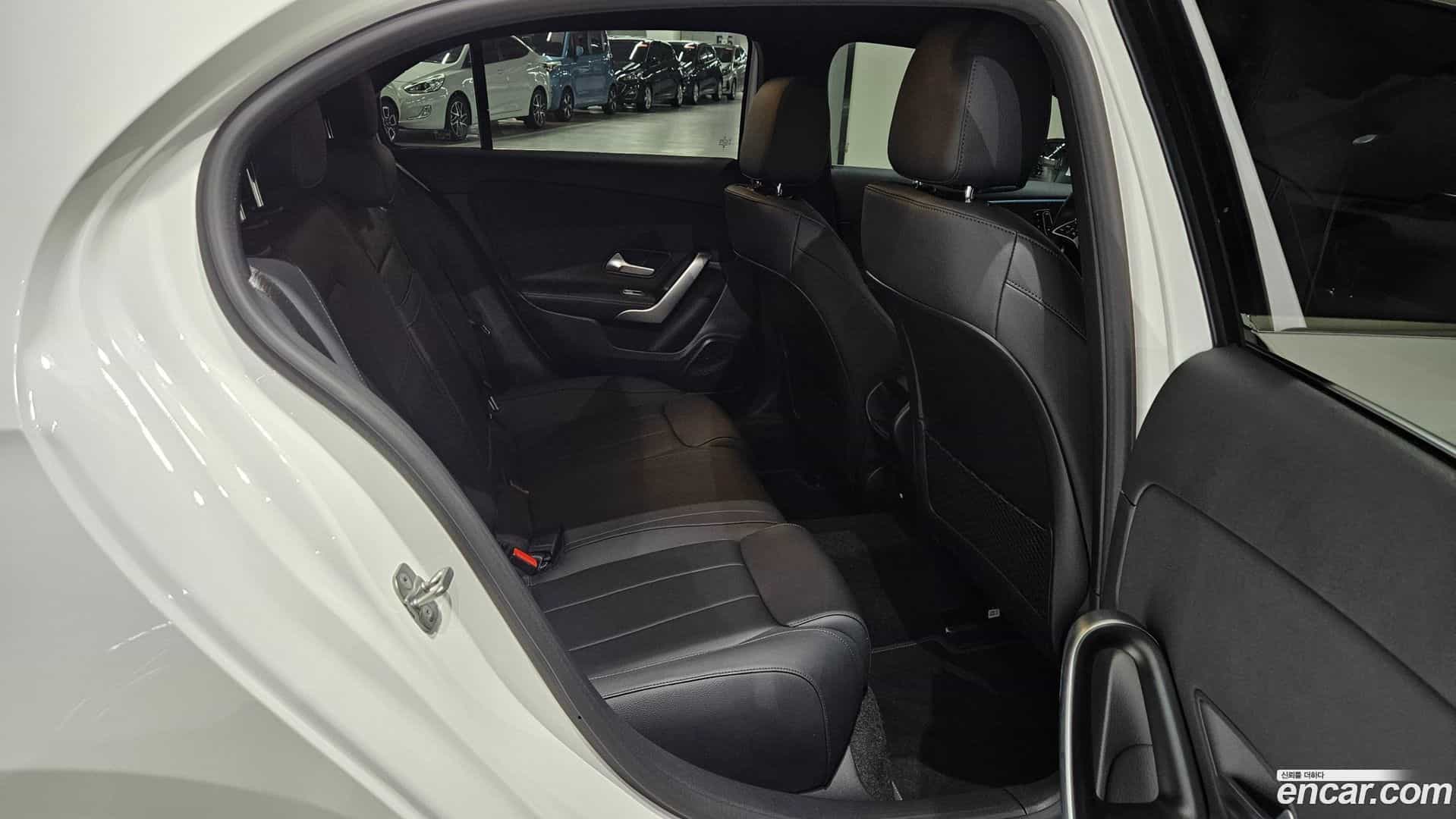 A-Class Mercedes-Benz 2024.9-OPTION-023