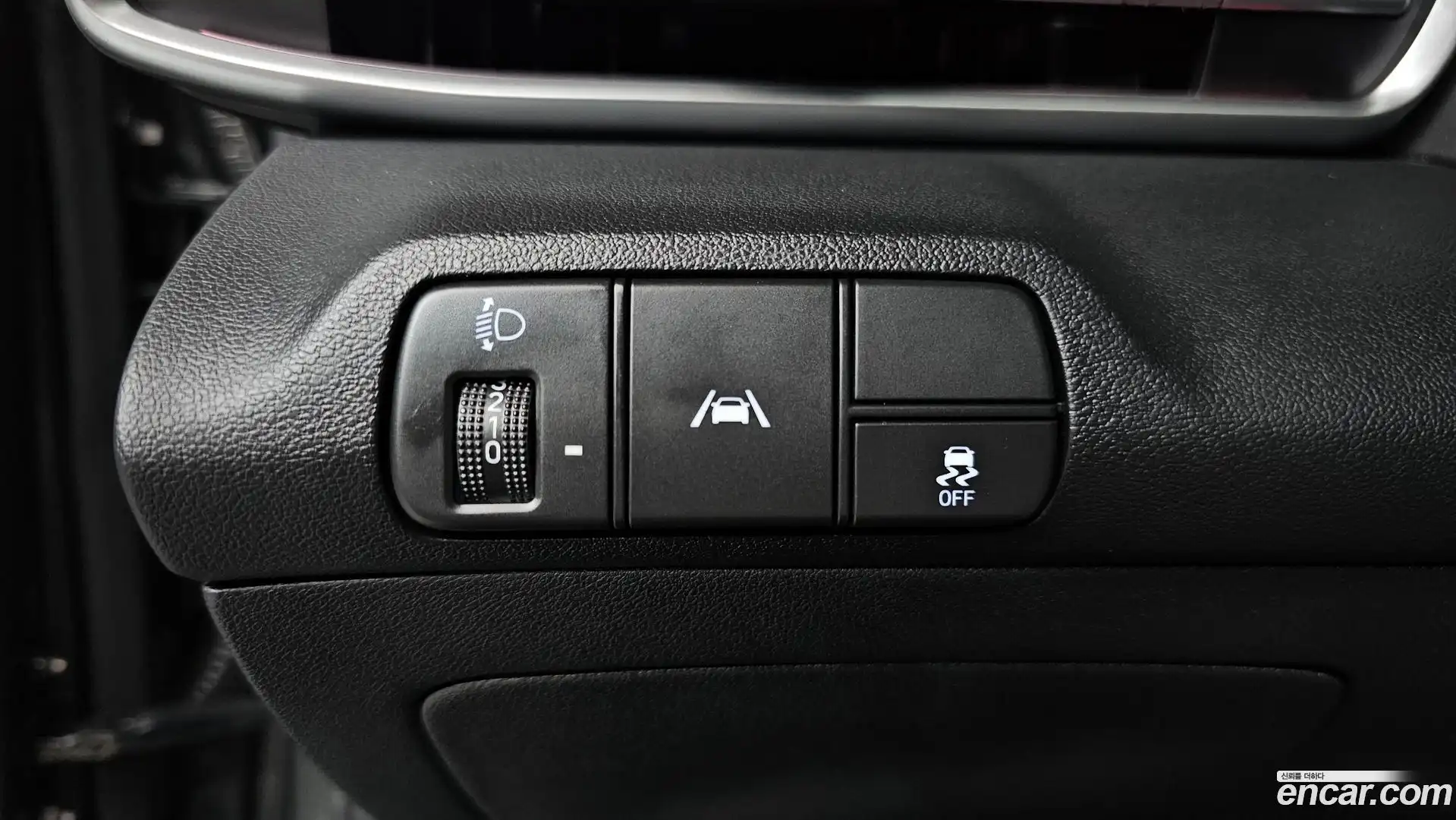 AVANTE Hyundai 2021.9-OPTION-017