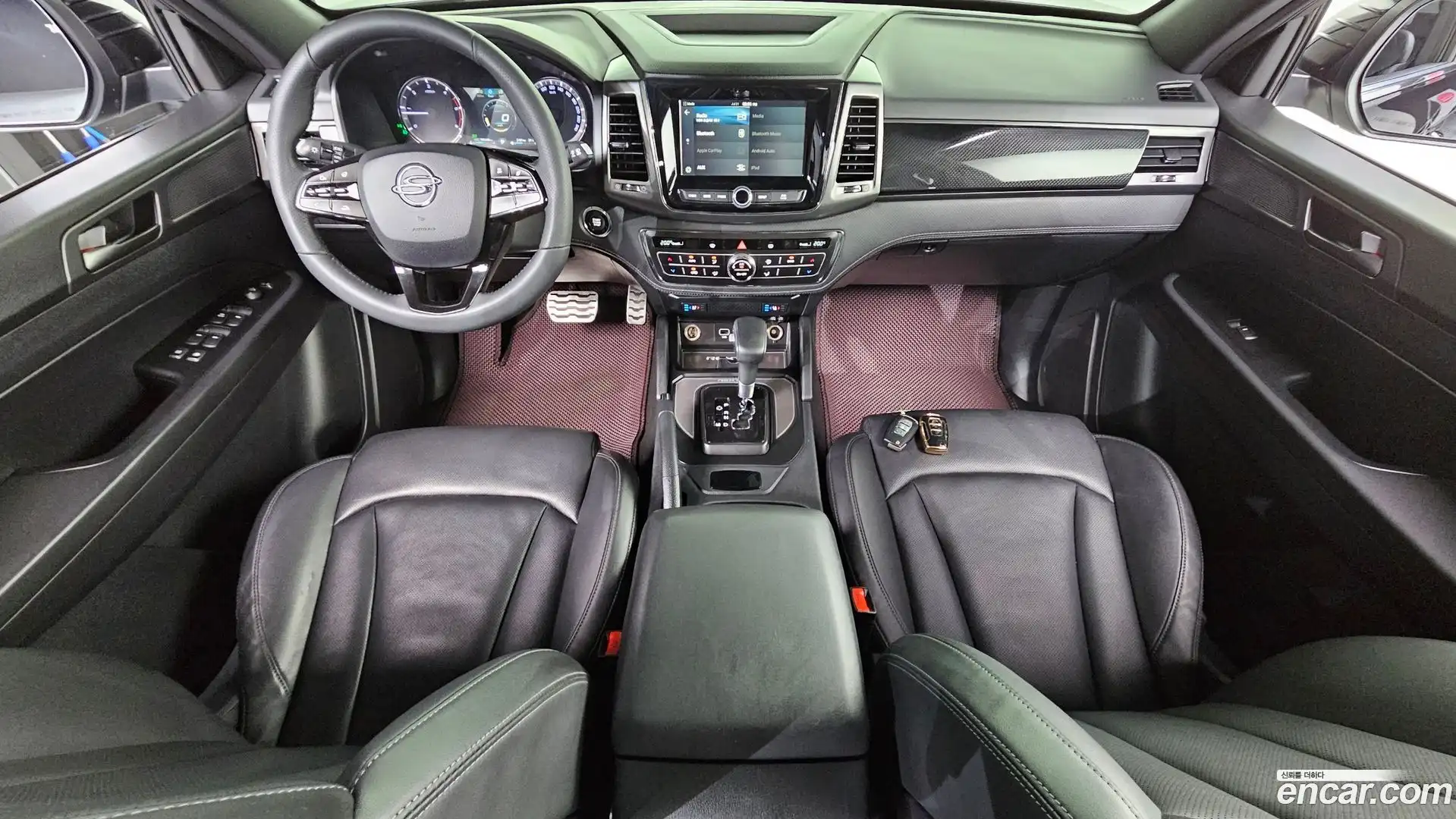 Rexton KG Mobility 2021.8-INNER-007