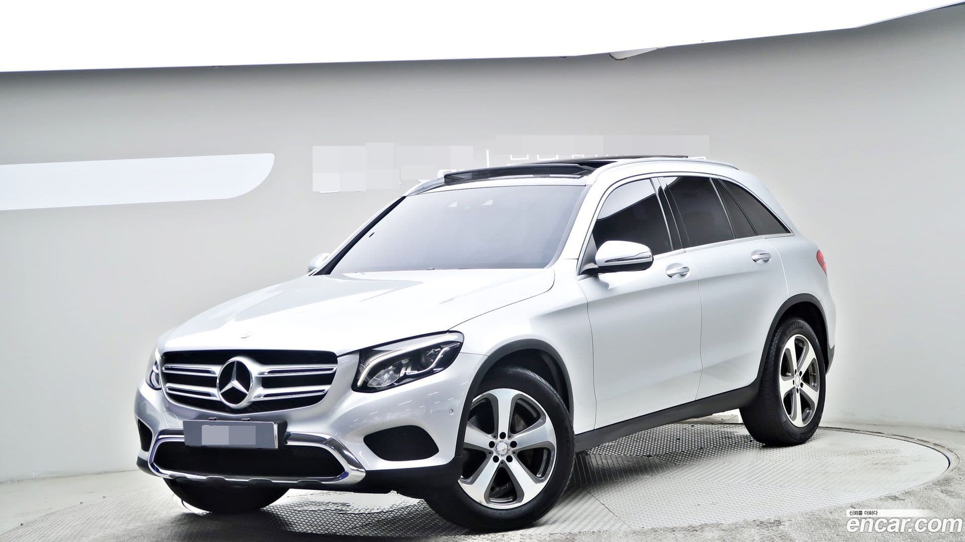 Main__Slider__Photo:GLC-Class Mercedes-Benz 2017.0-0