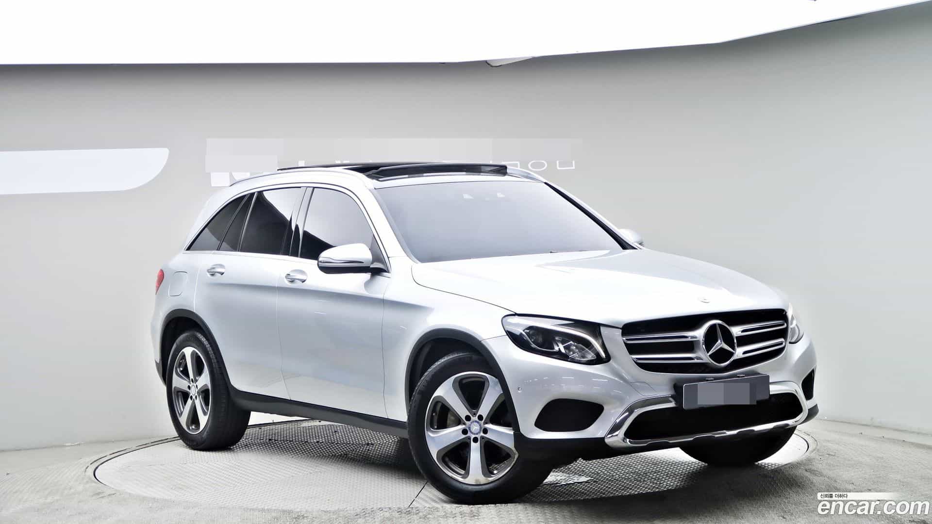 GLC-Class Mercedes-Benz 2017.0-OUTER-003
