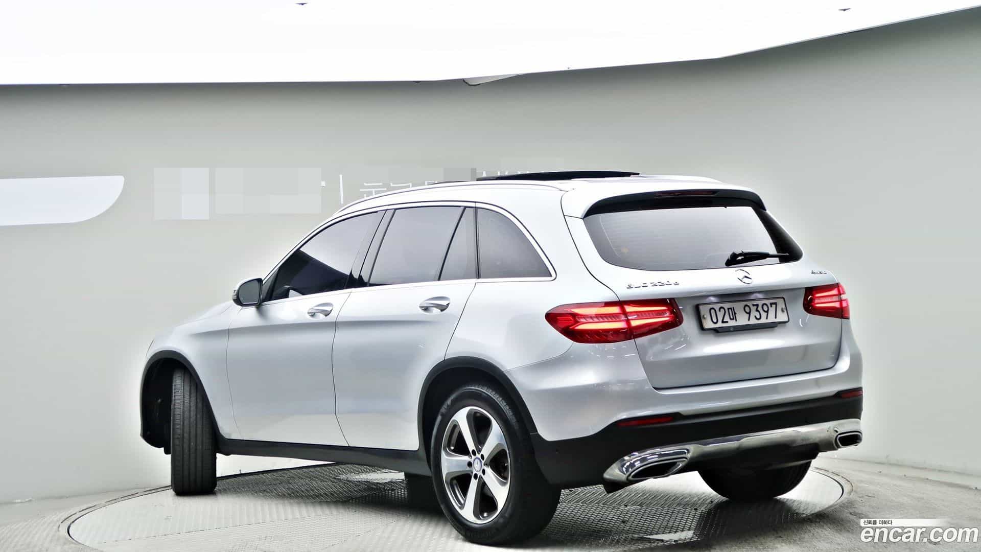 GLC-Class Mercedes-Benz 2017.0-OUTER-004