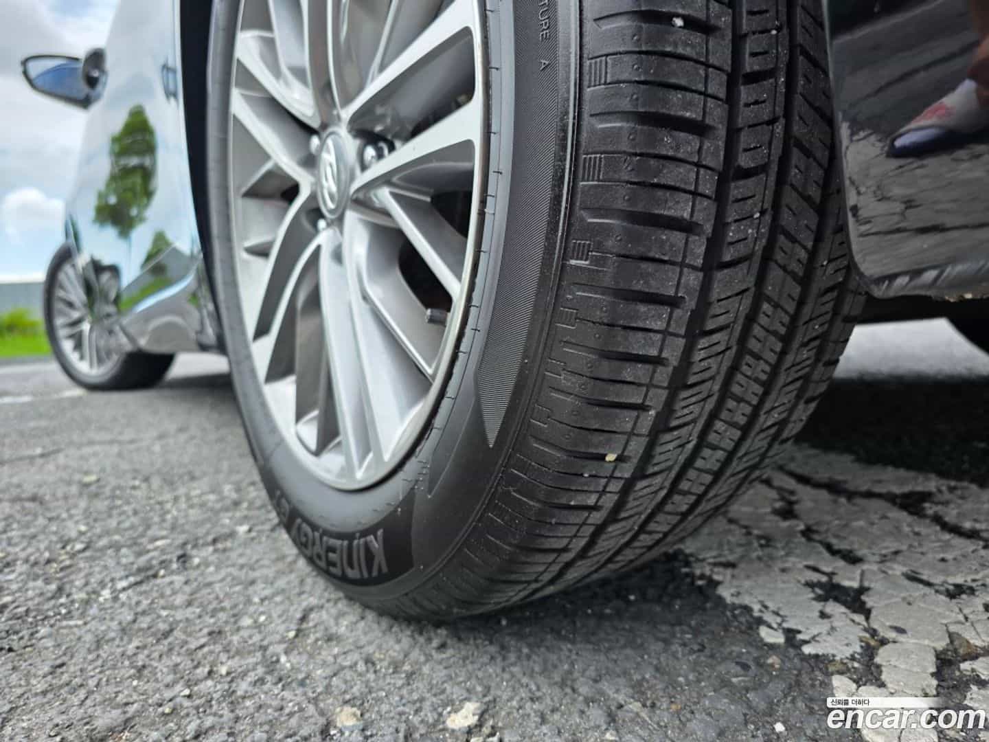 Grandeur Hyundai 2019.4-OPTION-023