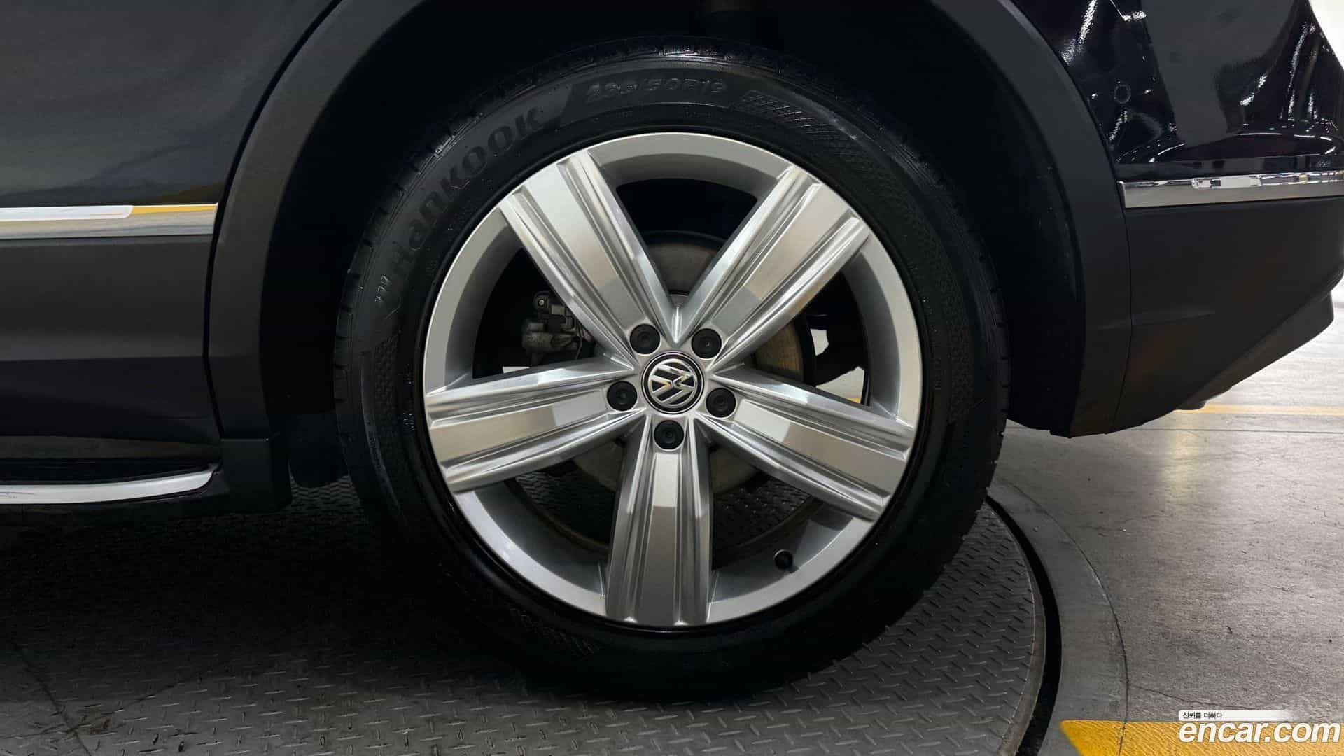 Tiguan Volkswagen 2020.6-OUTER-005