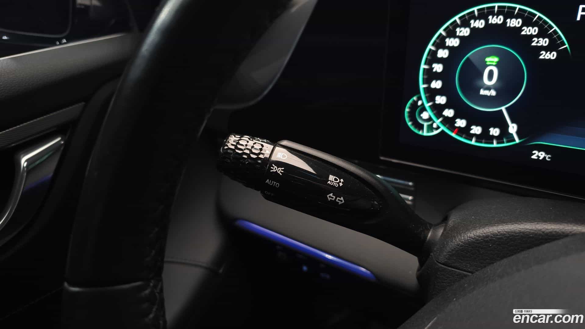 Grandeur Hyundai 2019.11-OPTION-041