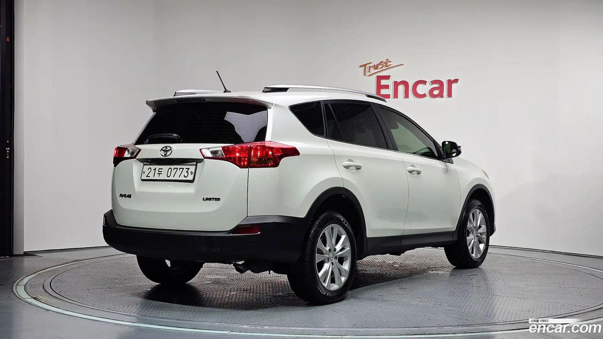 RAV4 Toyota 2015.7-OUTER-002