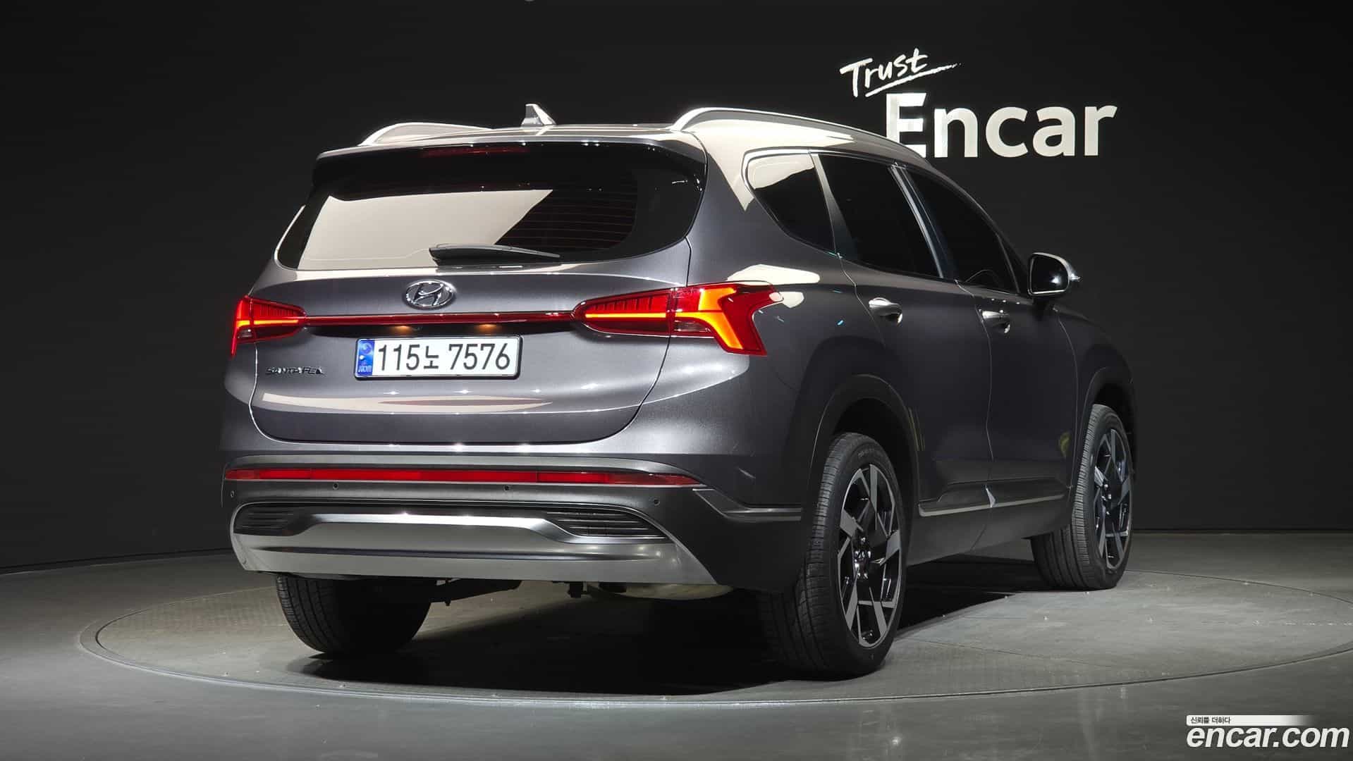 Santafe Hyundai 2023.0-OUTER-002