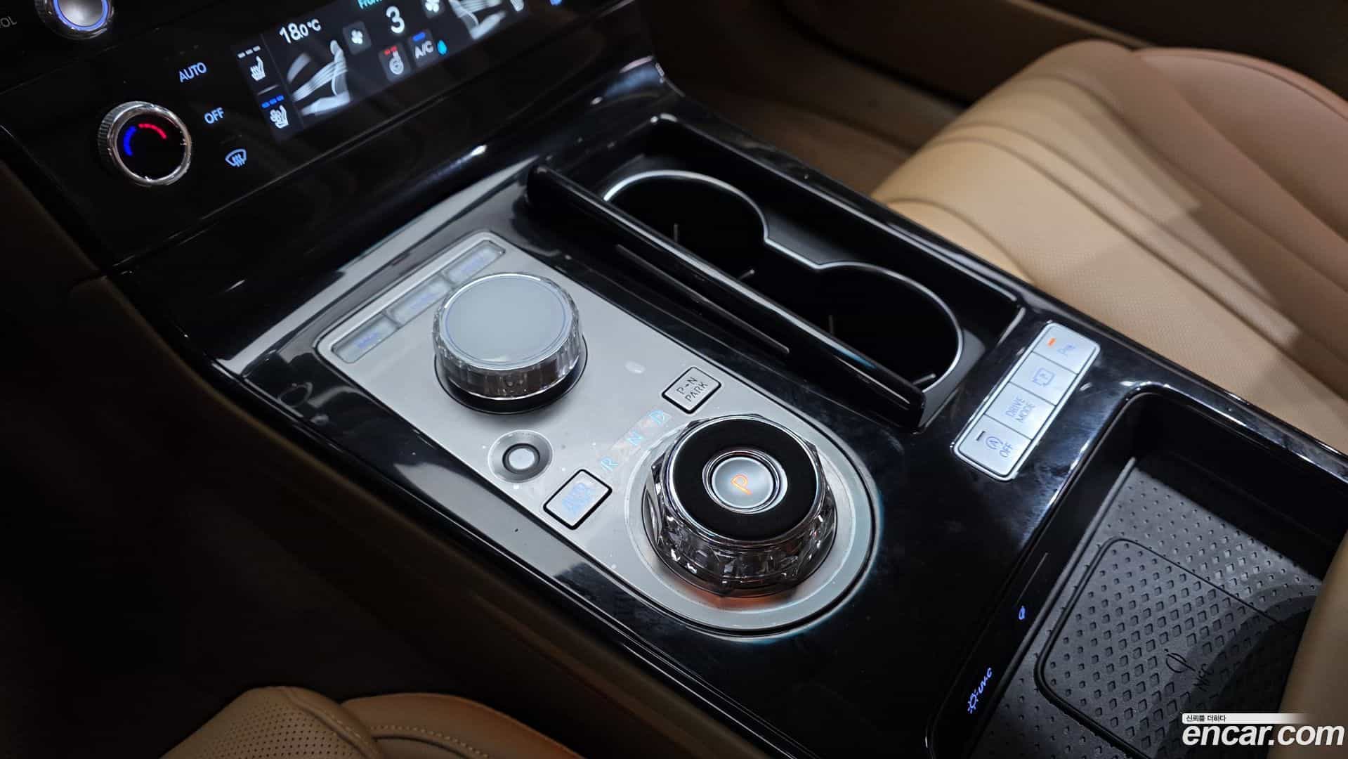 G80 Genesis 2024.10-INNER-009