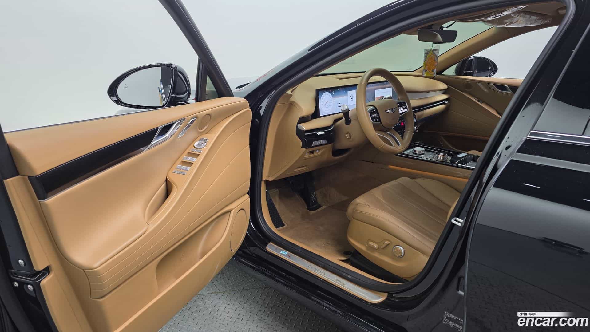 G80 Genesis 2024.10-INNER-010