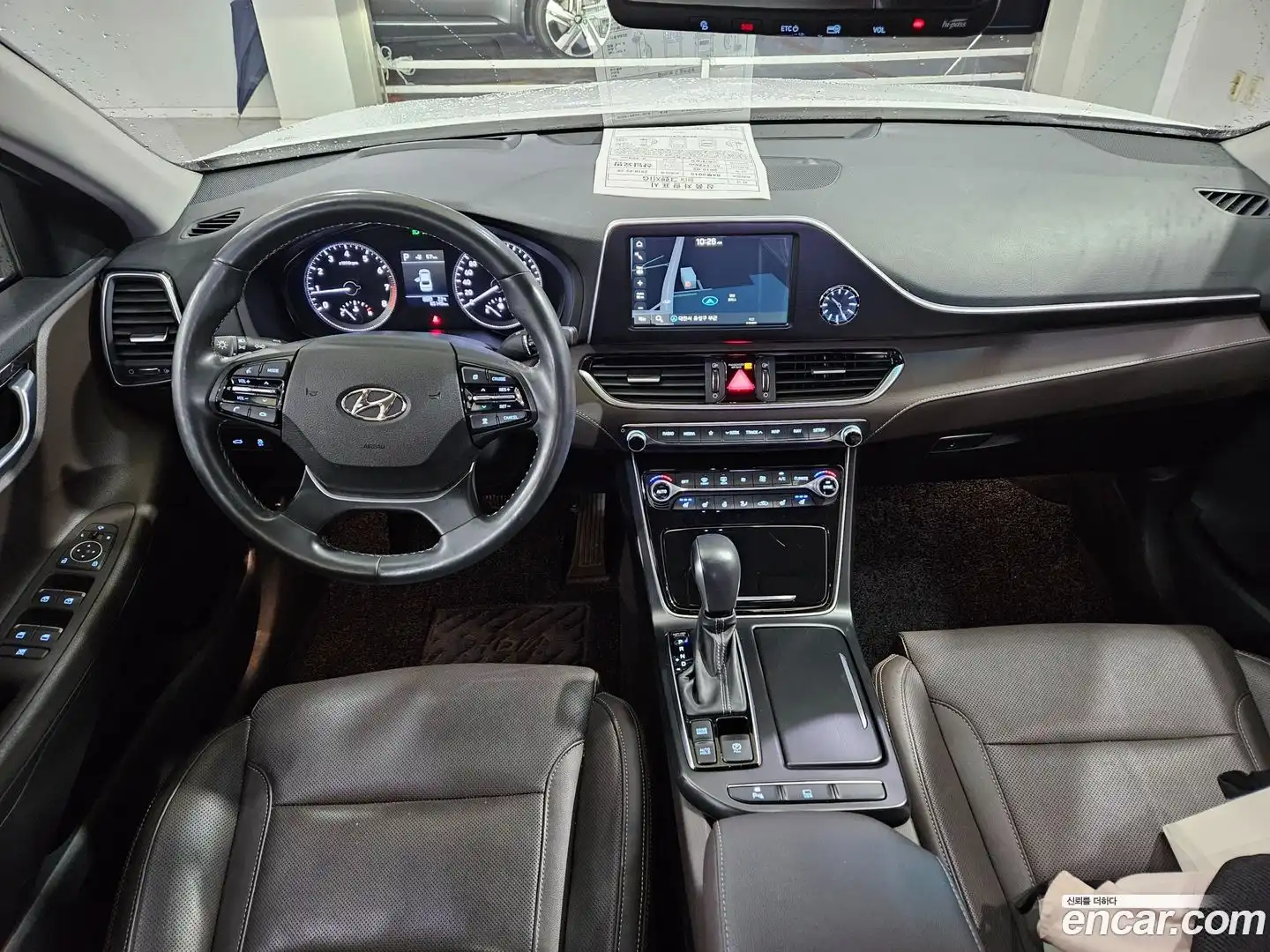 Grandeur Hyundai 2018.1-OUTER-002