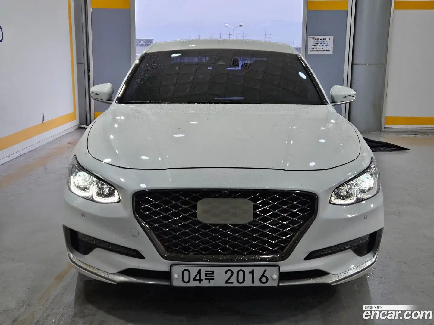 Grandeur Hyundai 2018.1-OUTER-003