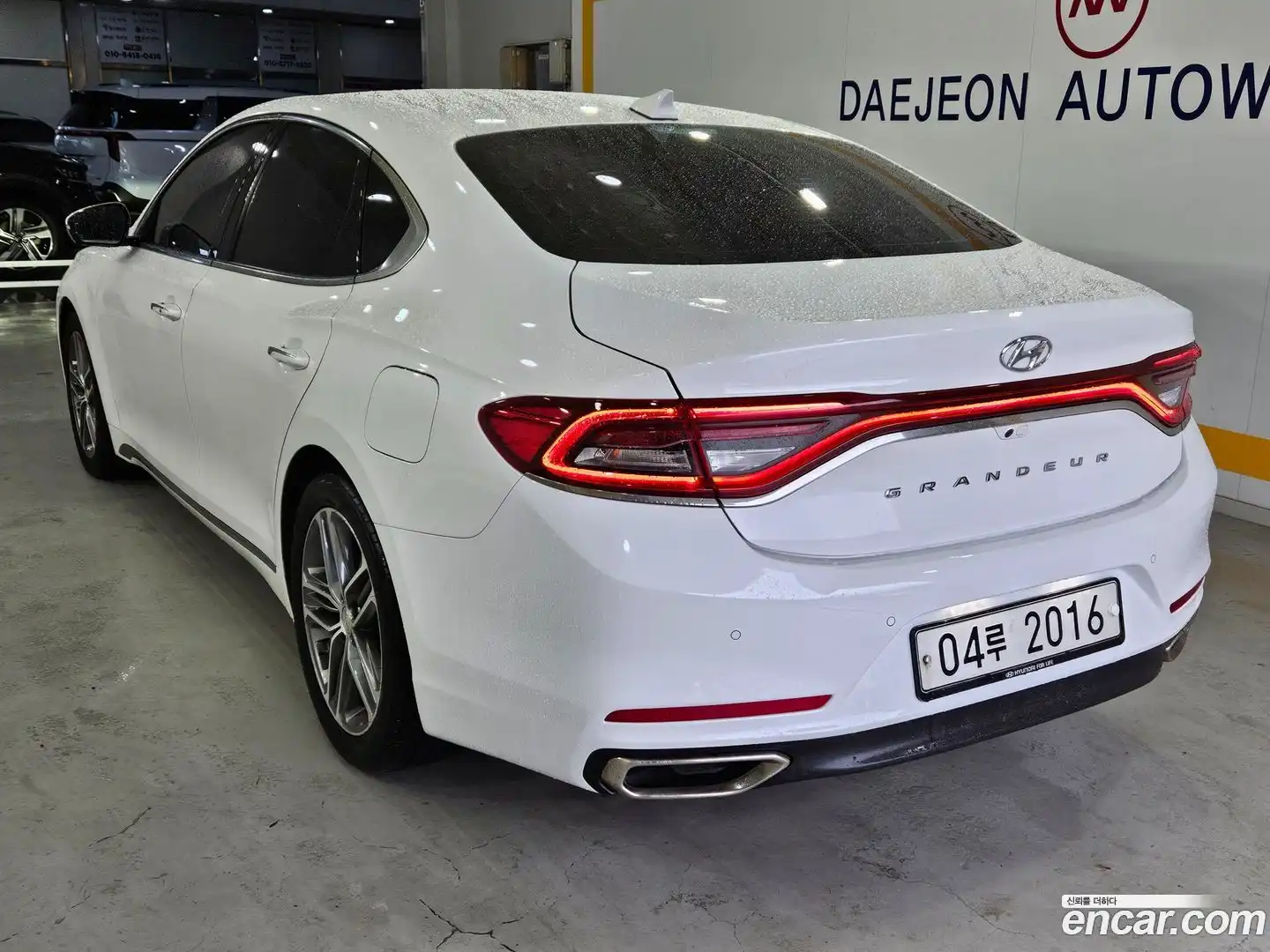 Grandeur Hyundai 2018.1-OUTER-006