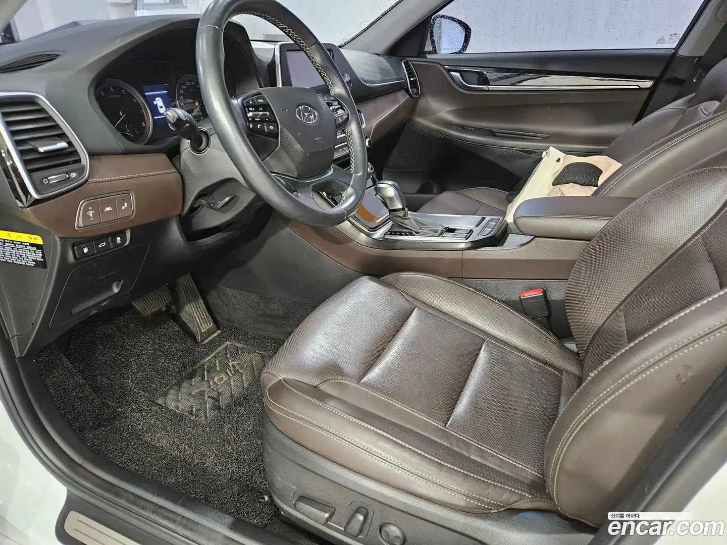 Grandeur Hyundai 2018.1-INNER-007