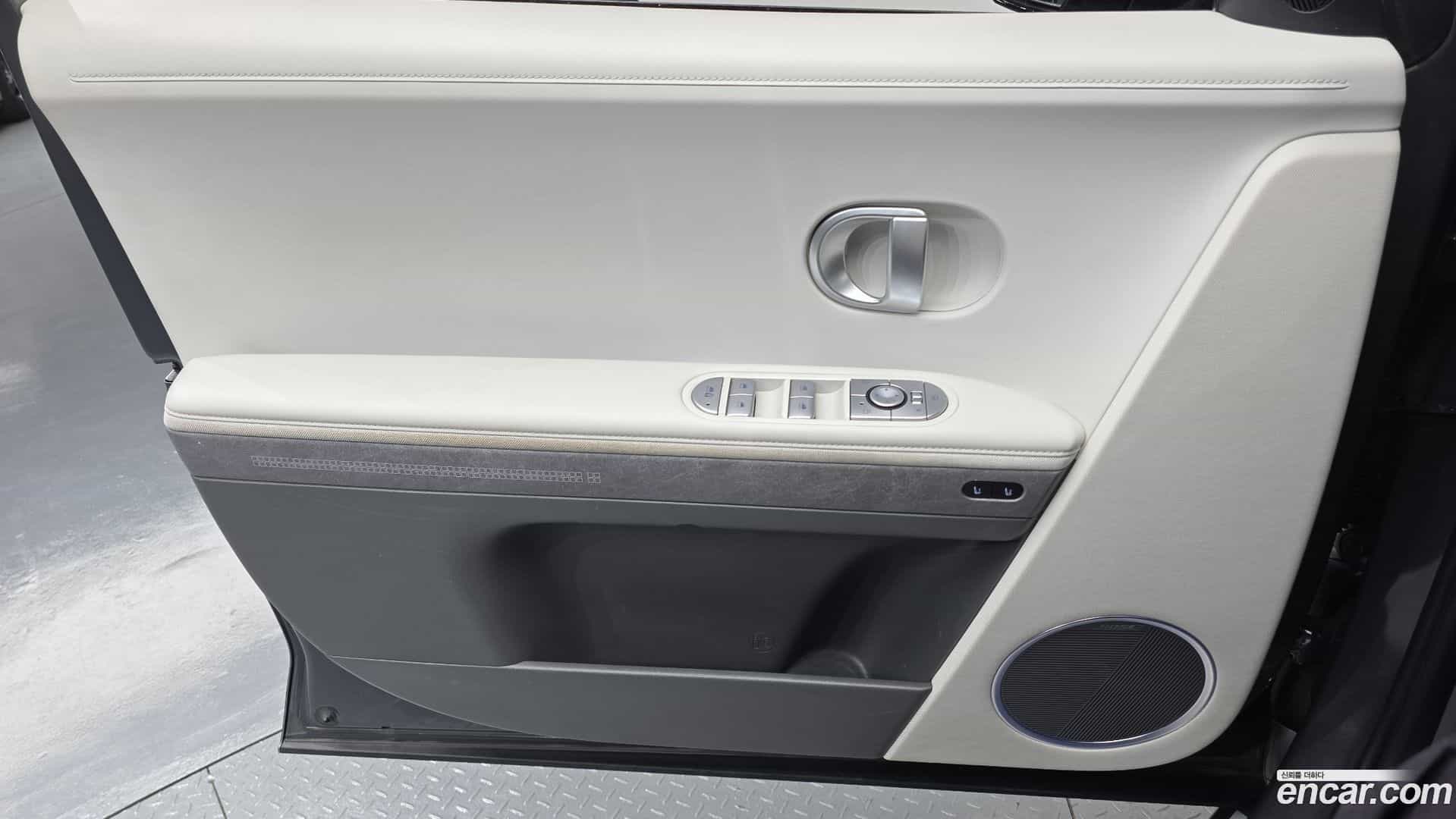Ioniq5 Hyundai 2023.2-INNER-034