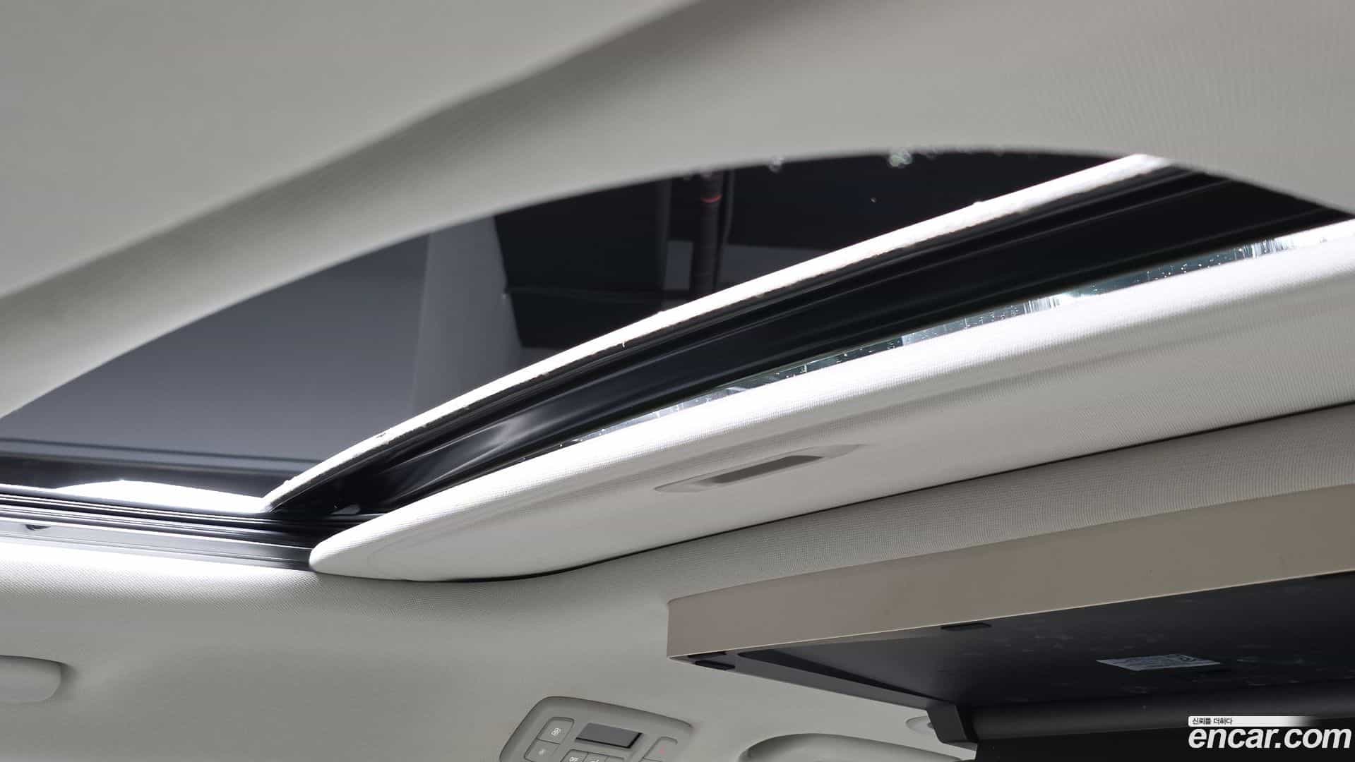 Canival Kia 2020.9-OPTION-023