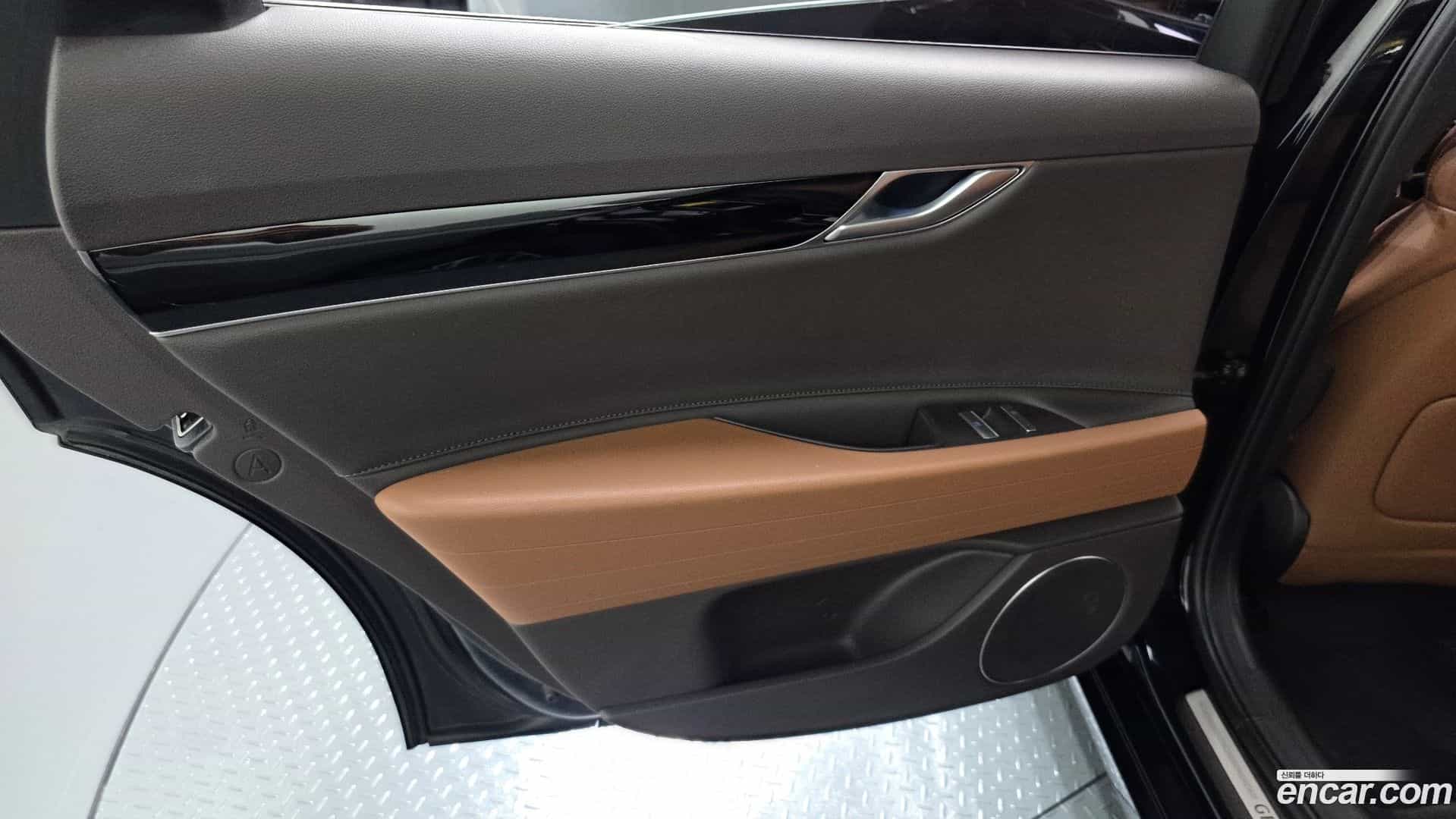 G80 Genesis 2021.5-INNER-035
