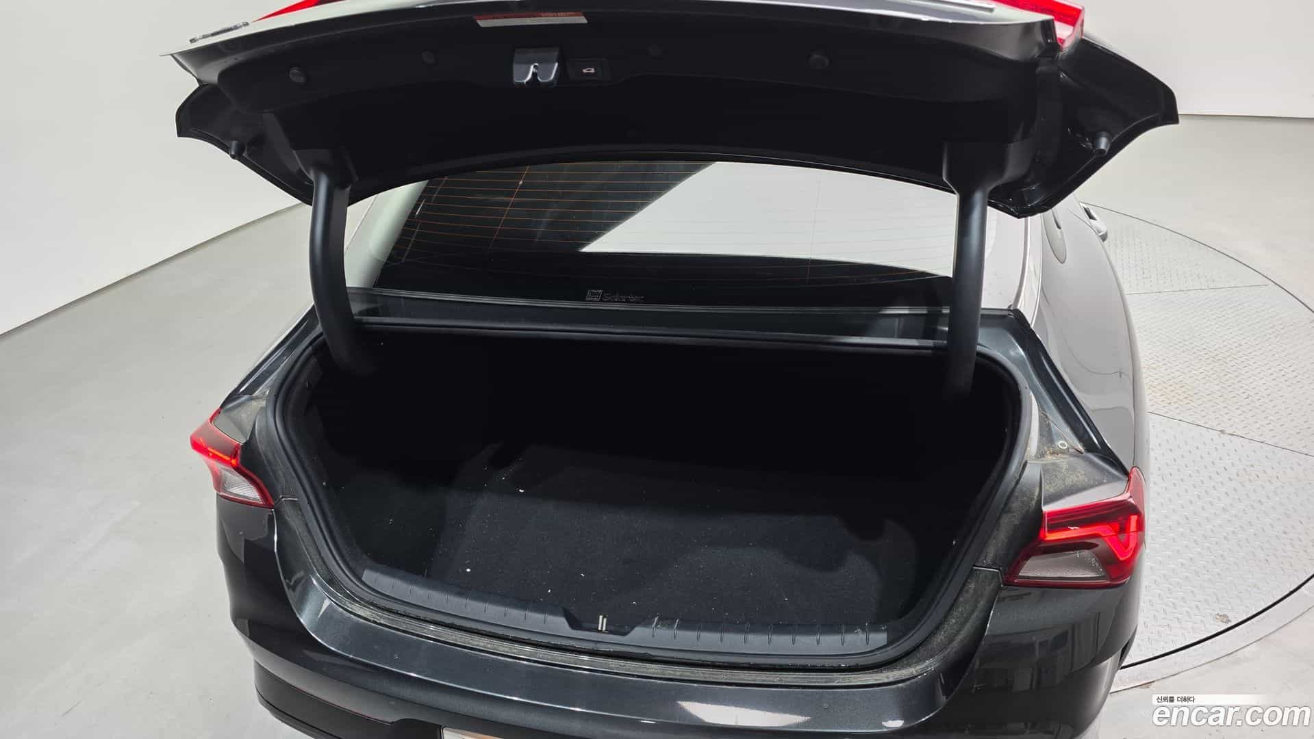 K5 Kia 2020.0-OPTION-024