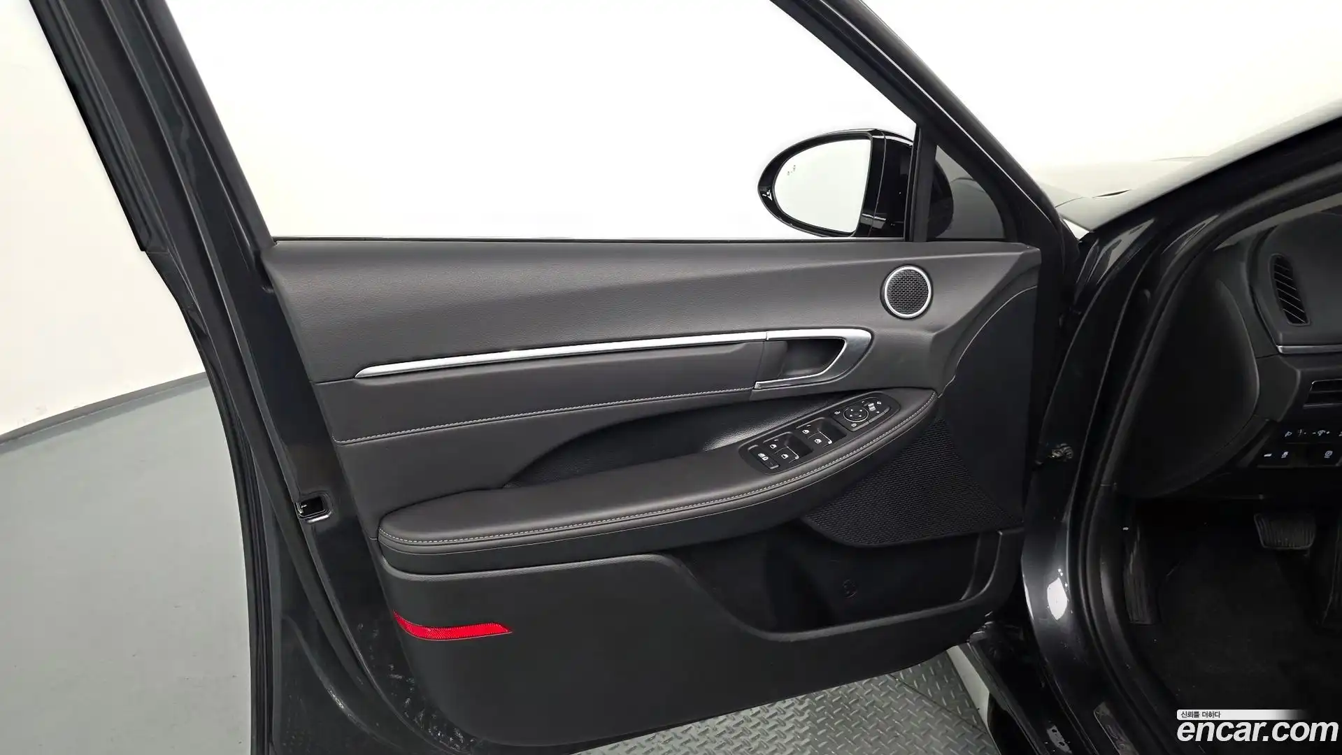 Sonata Hyundai 2023.1-INNER-034