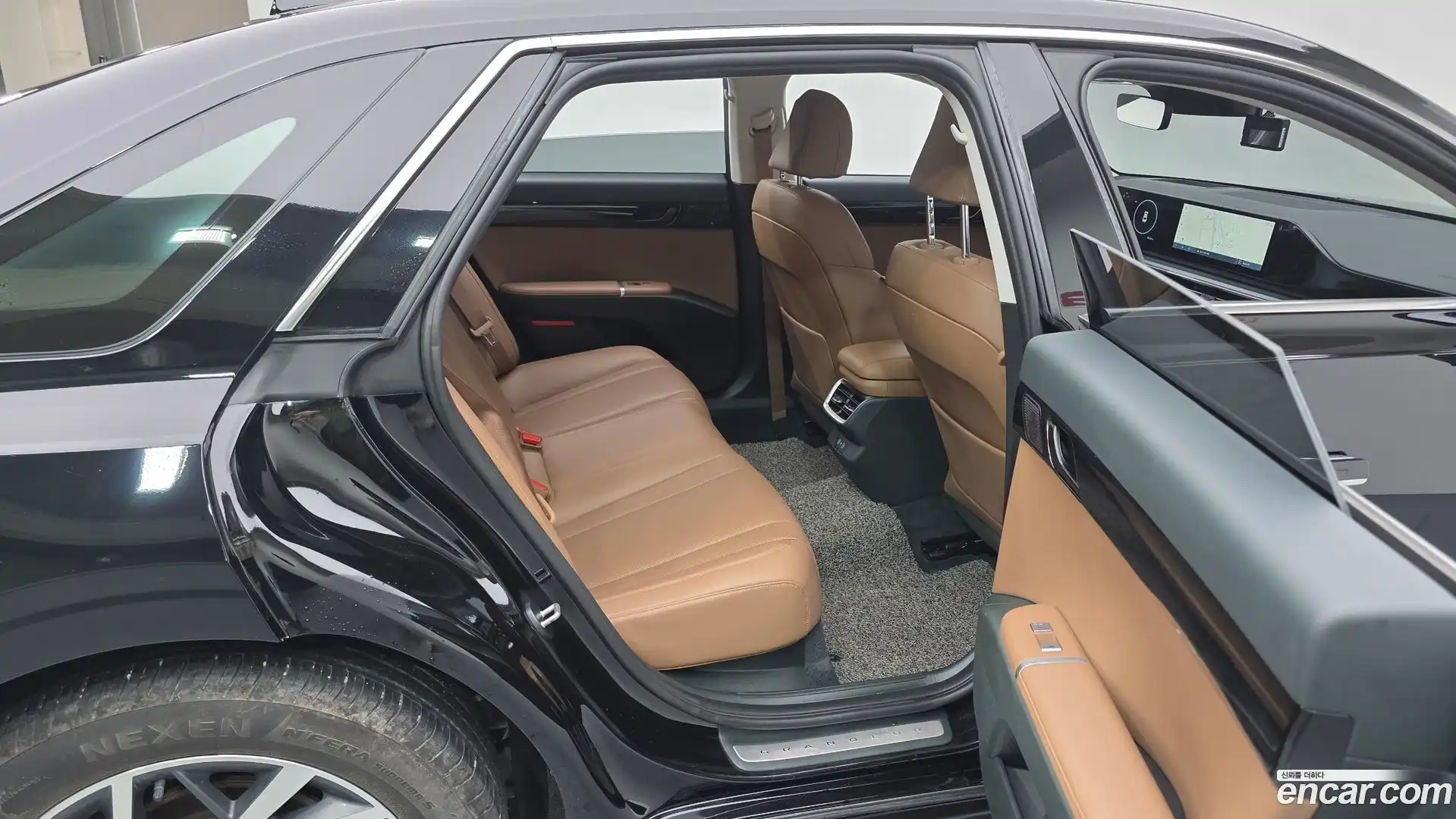Grandeur Hyundai 2024.6-OPTION-015