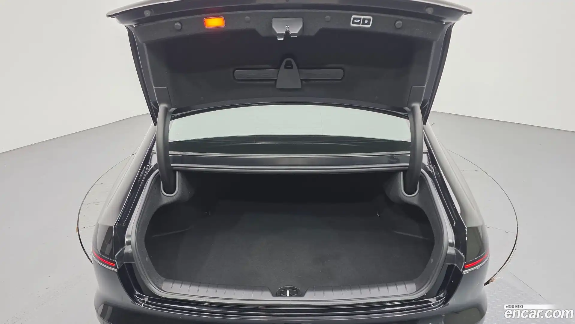 Grandeur Hyundai 2024.6-OPTION-024