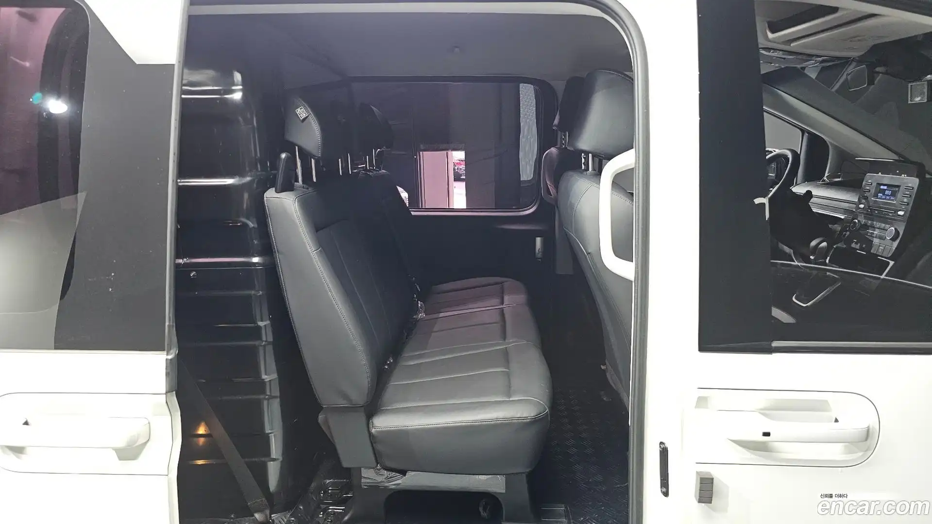 Staria Hyundai 2023.3-OPTION-015