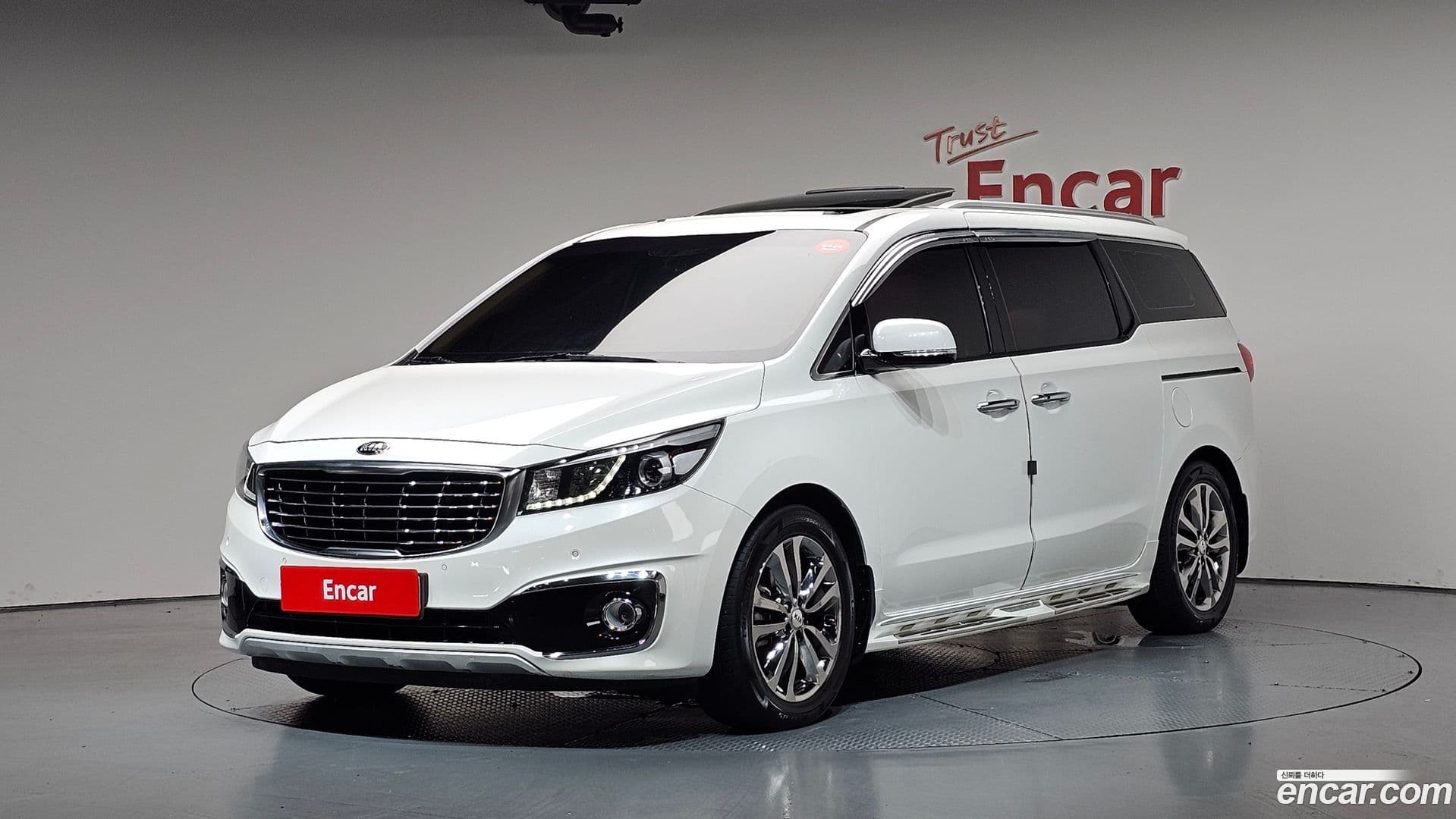 Main__Slider__Photo:Canival Kia 2016.6-0