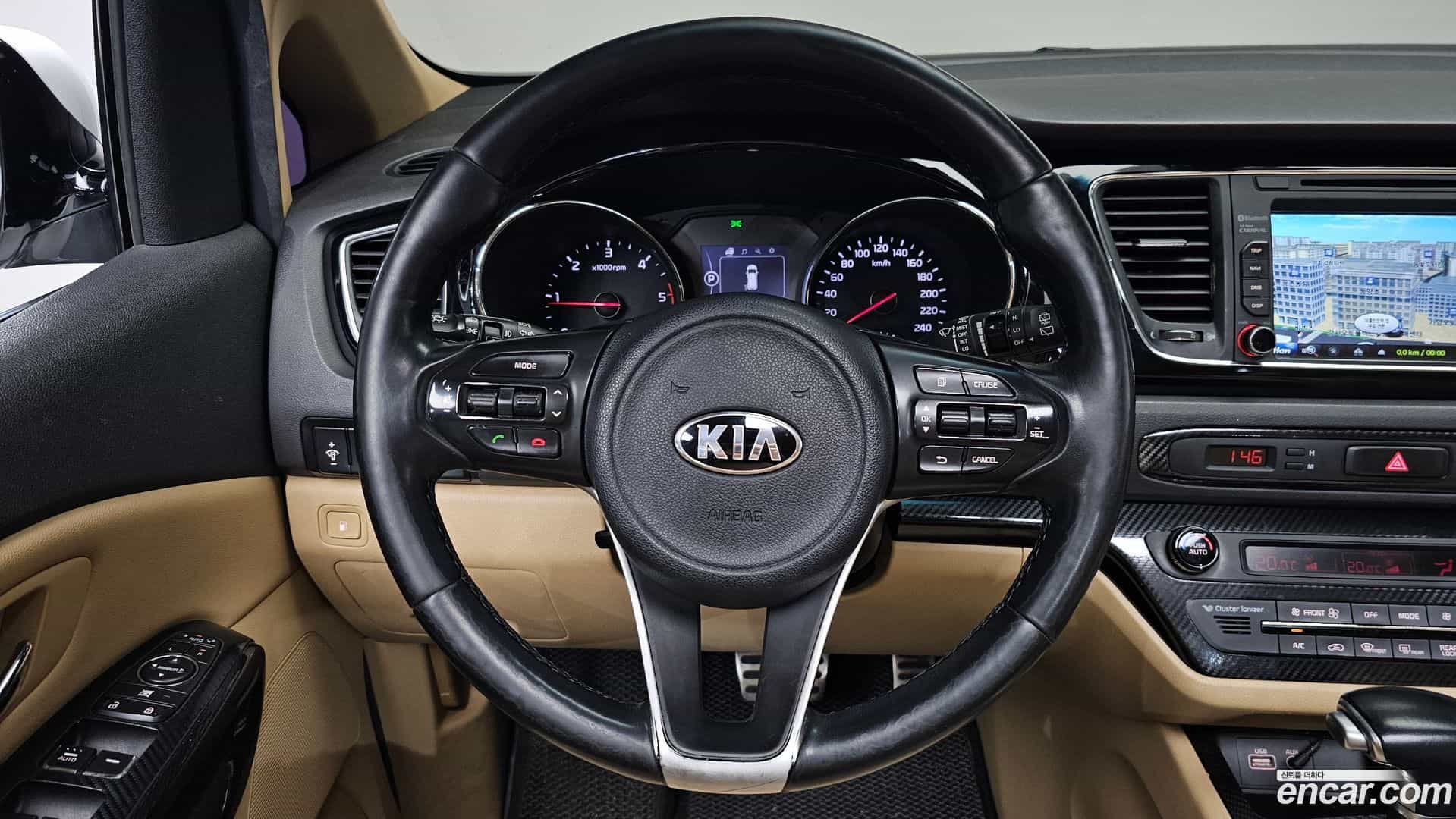 Canival Kia 2016.6-OPTION-017