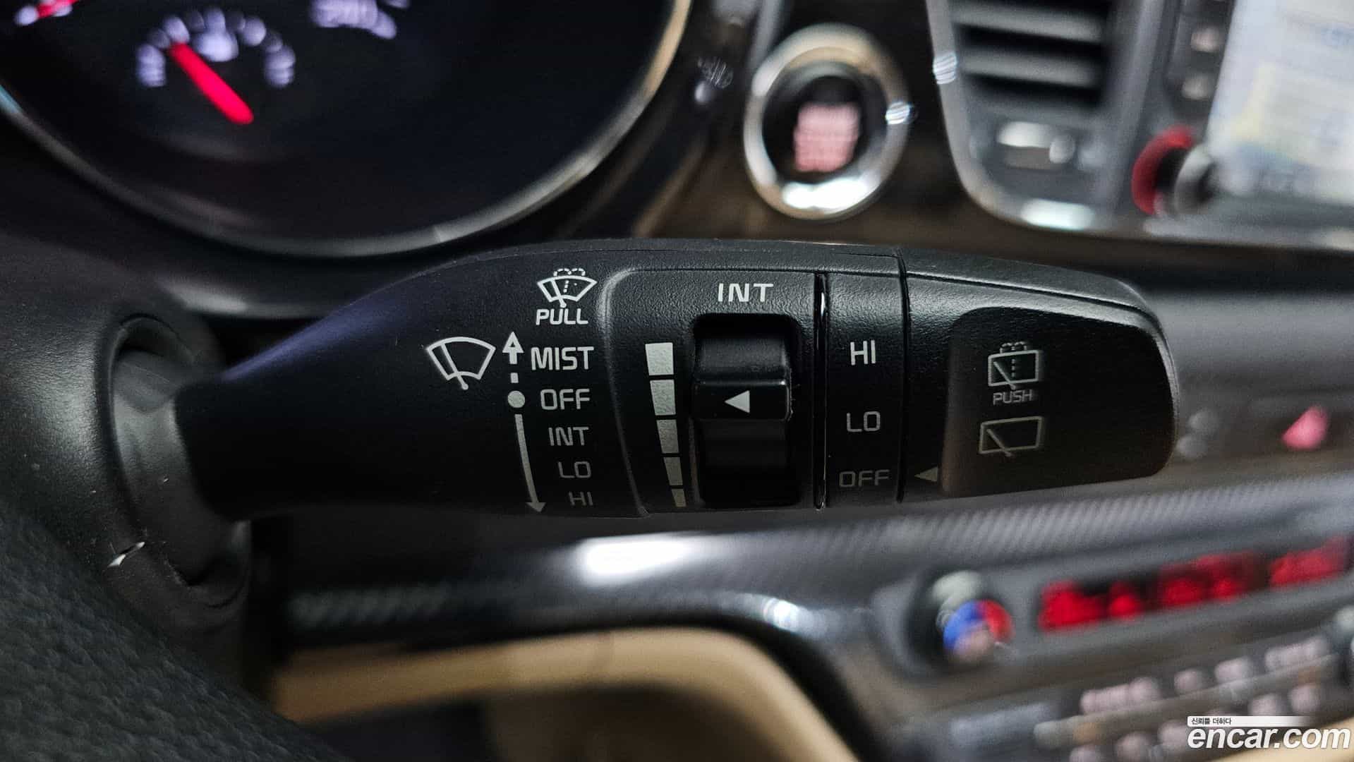 Canival Kia 2016.6-OPTION-044