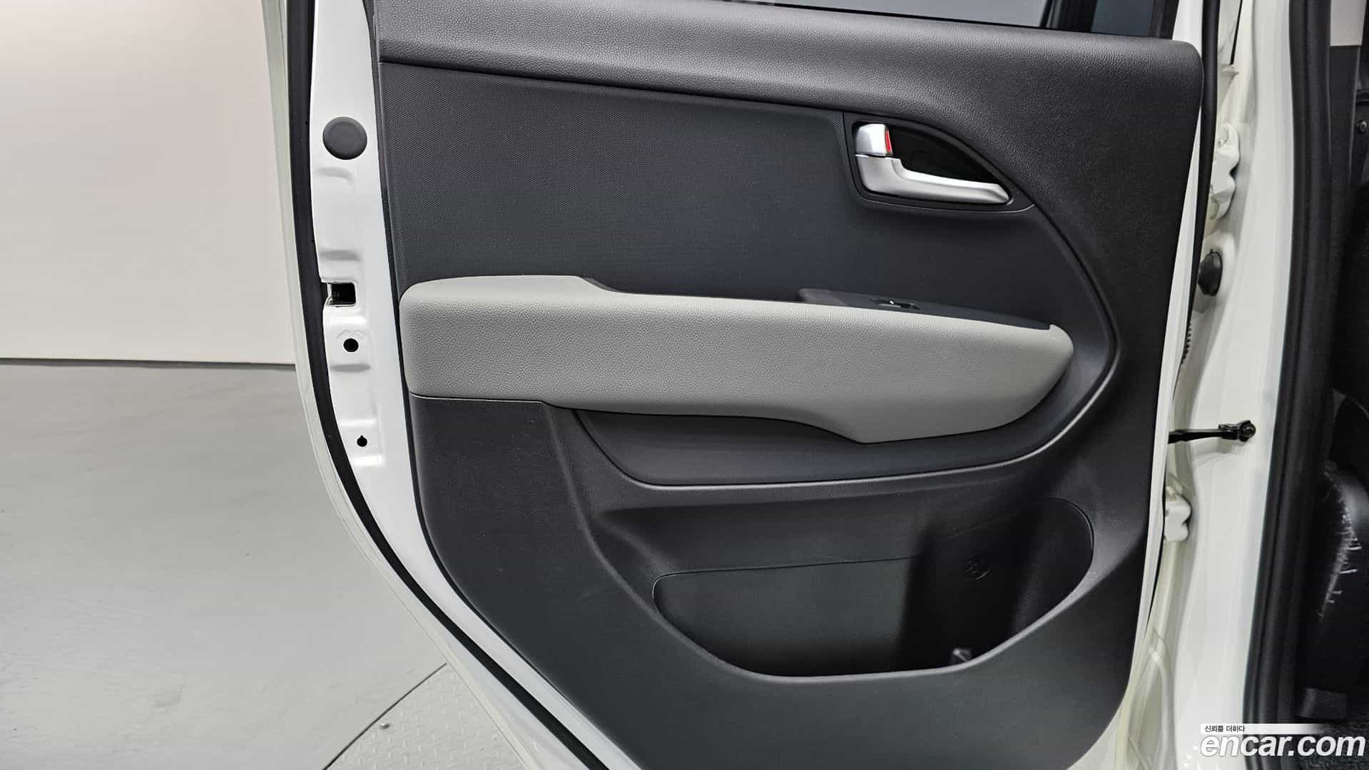 RAY Kia 2022.10-INNER-035