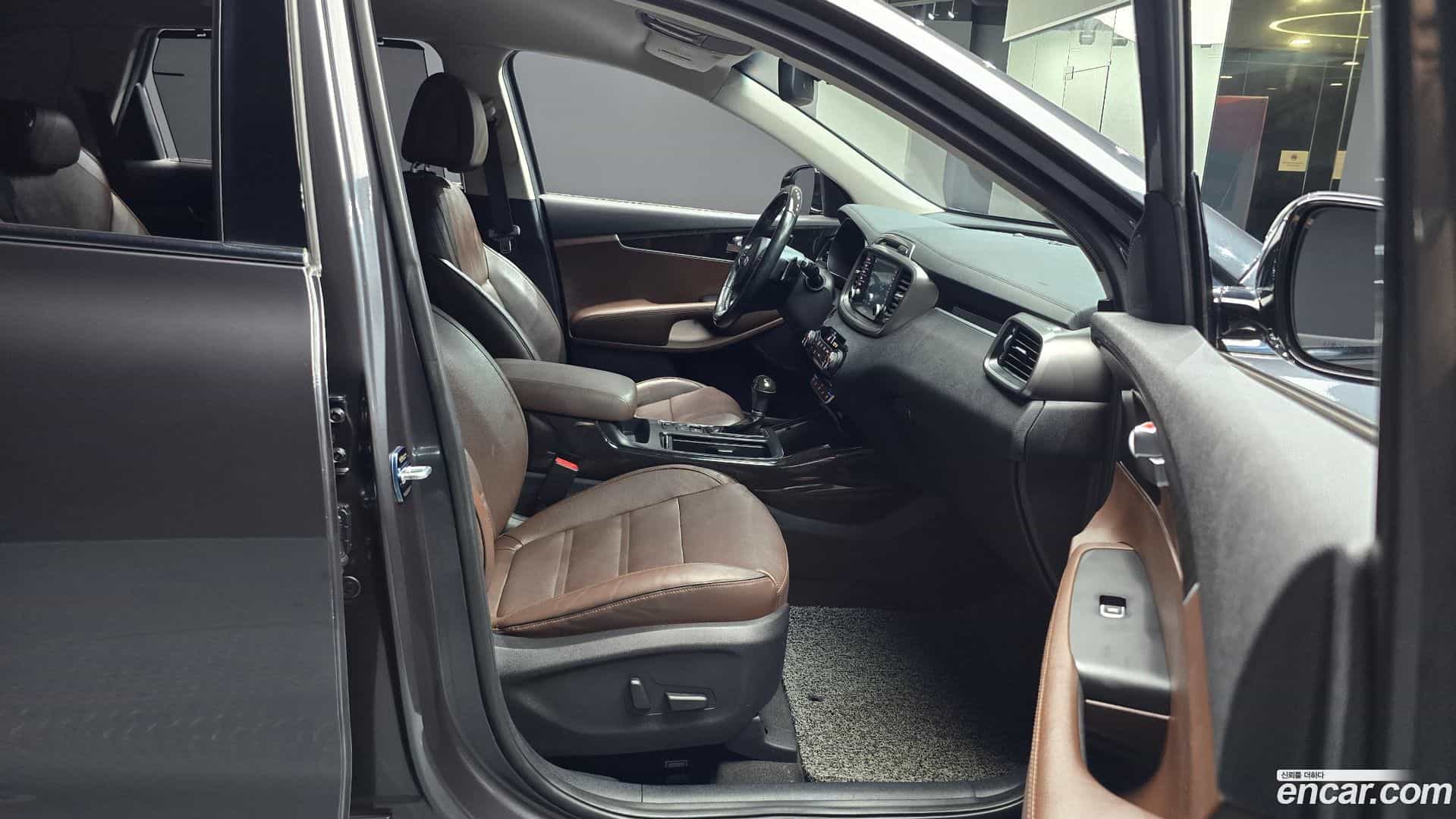 Sorento Kia 2017.7-OPTION-015
