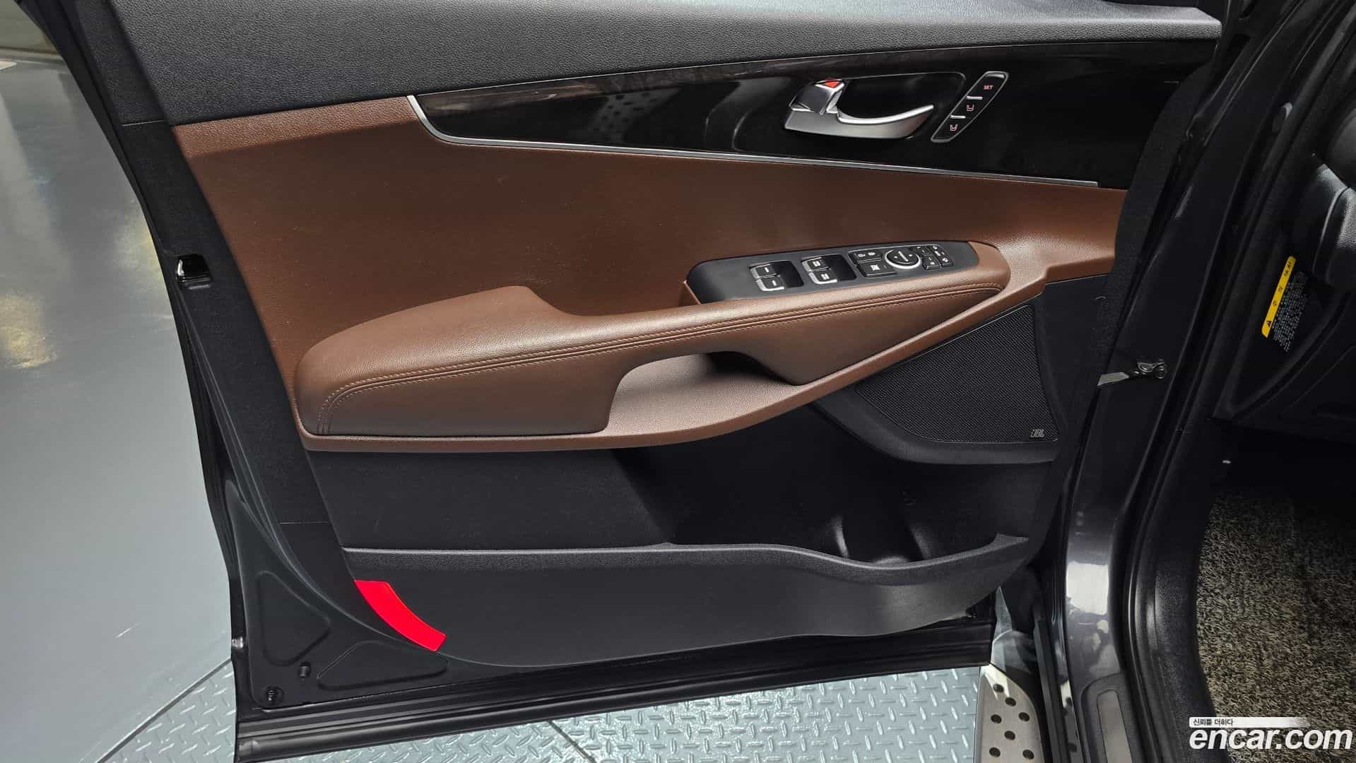 Sorento Kia 2017.7-INNER-034