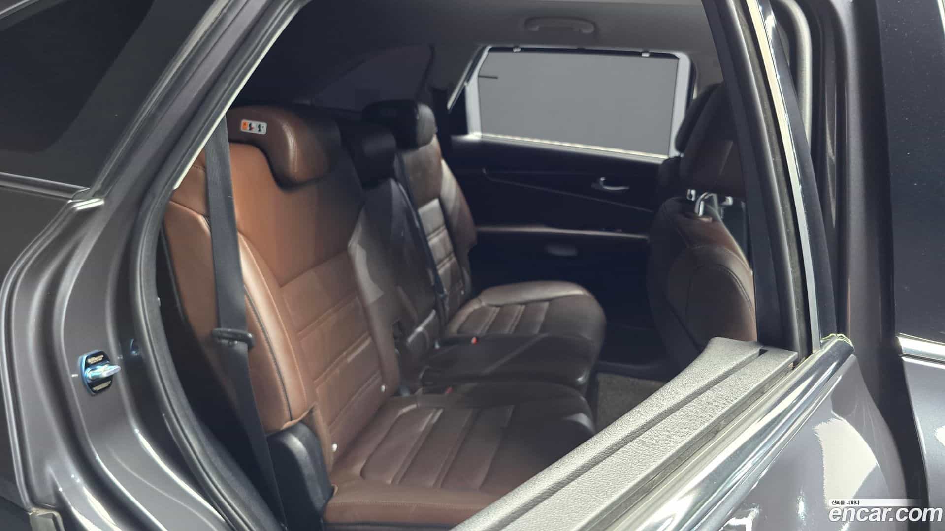 Sorento Kia 2017.7-INNER-036