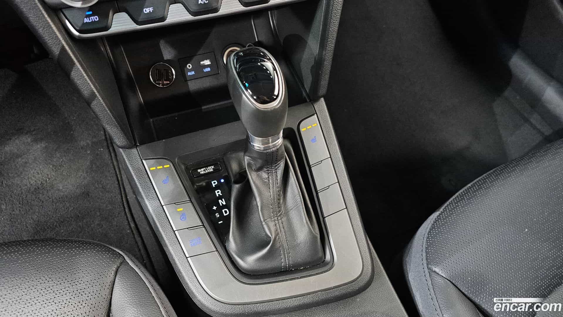 AVANTE Hyundai 2020.1-INNER-009