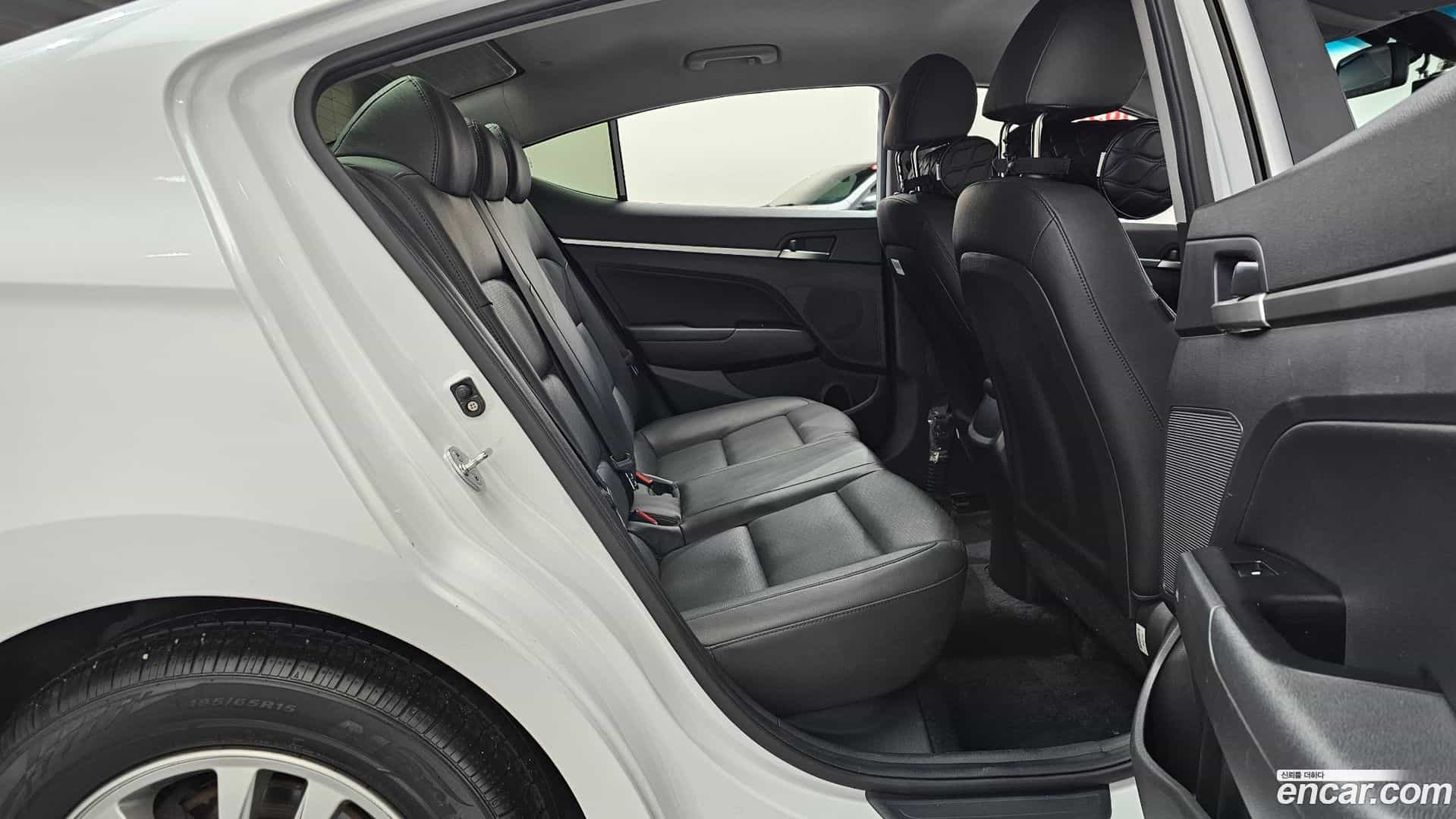AVANTE Hyundai 2020.1-OPTION-016