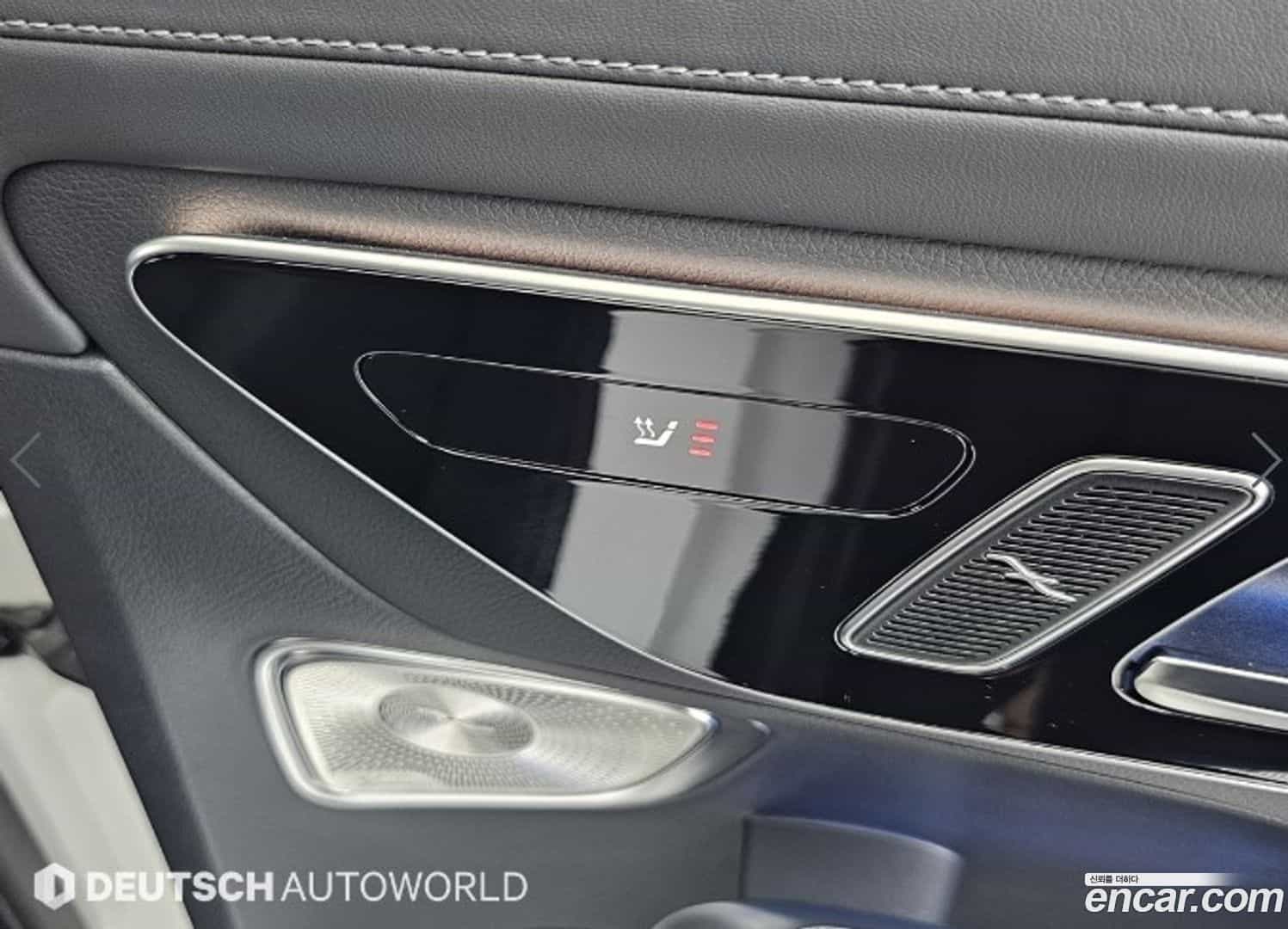 GLC-Class Mercedes-Benz 2024.10-OPTION-020