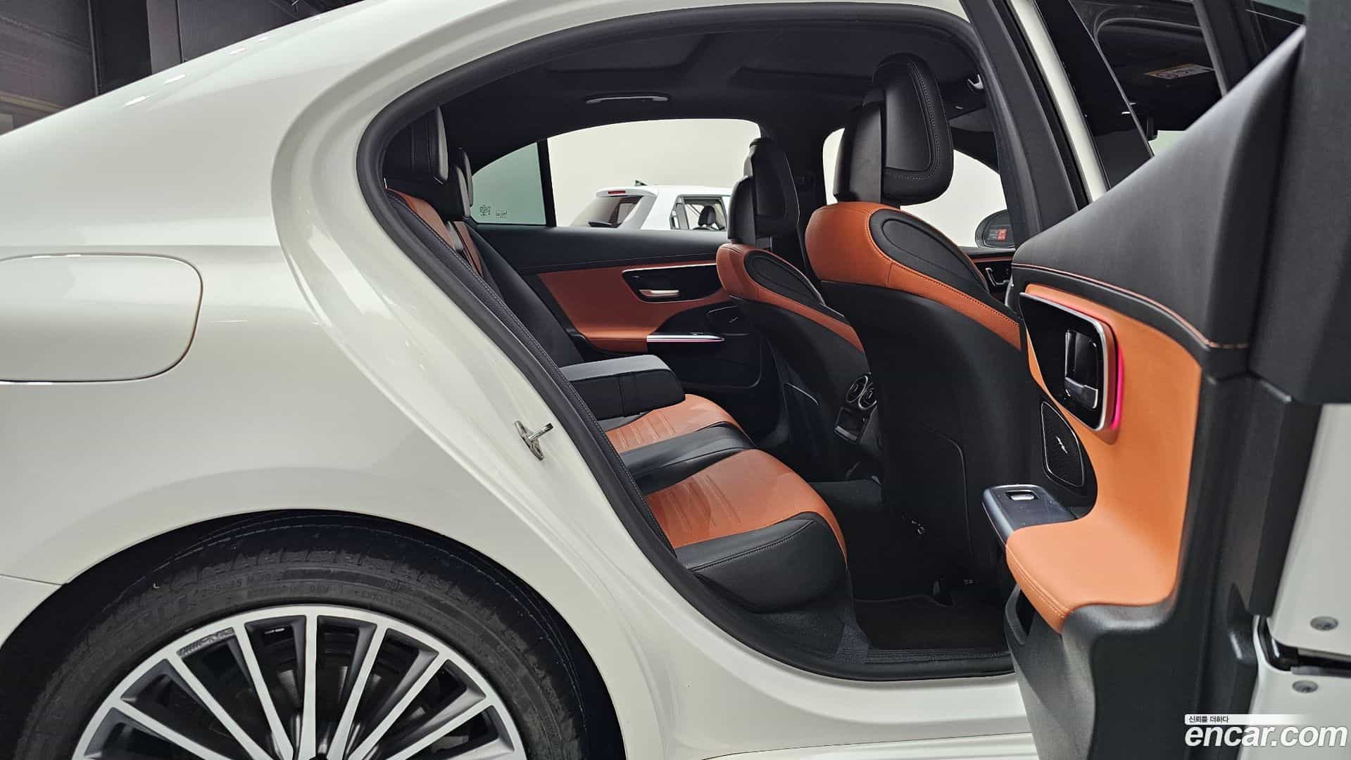 C-Class Mercedes-Benz 2022.3-OPTION-015