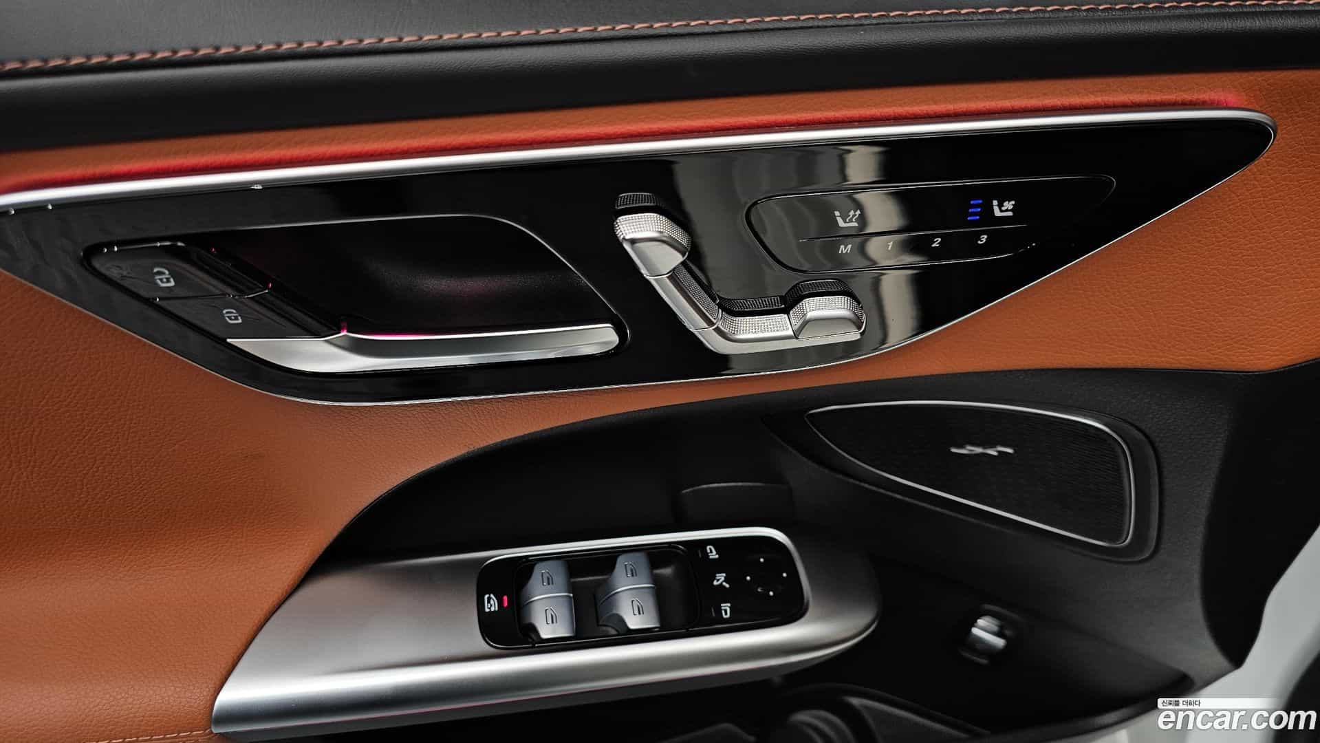 C-Class Mercedes-Benz 2022.3-OPTION-043