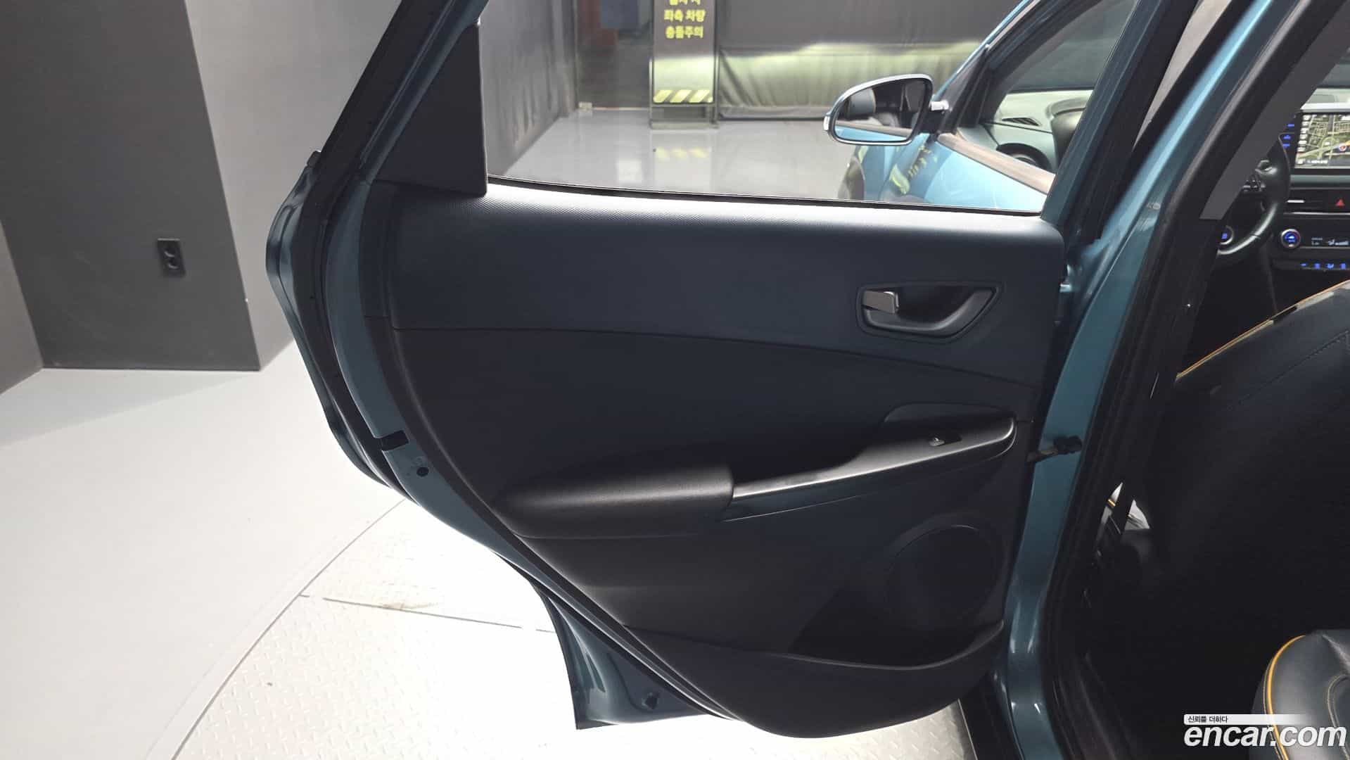 Kona Hyundai 2017.7-INNER-035