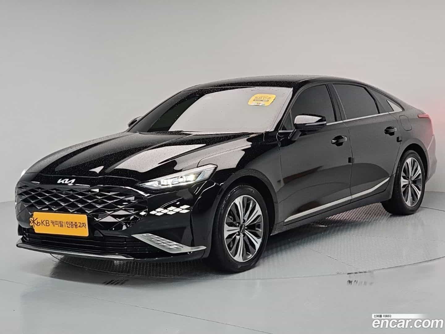 K8 Kia 2022.6-OUTER-001