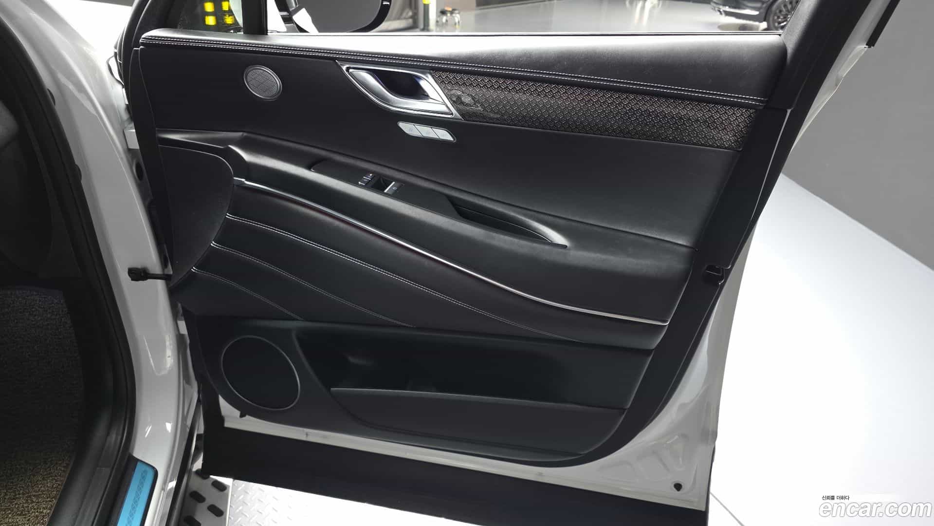 GV80 Genesis 2023.11-INNER-034