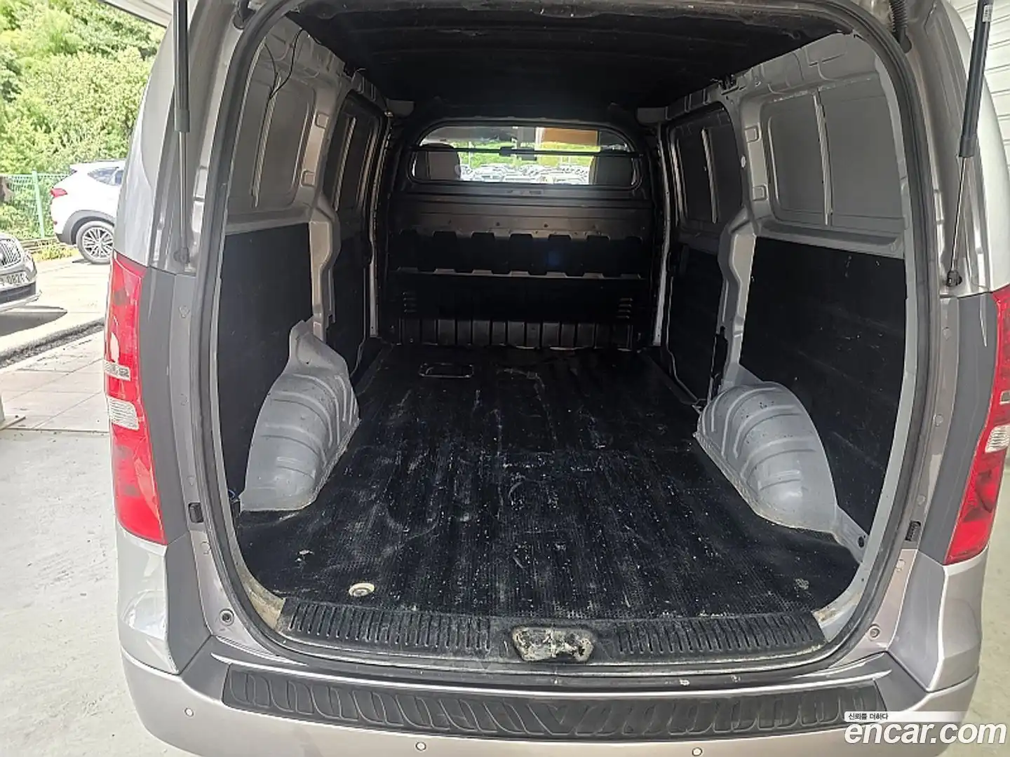Starex Hyundai 2017.5-INNER-007