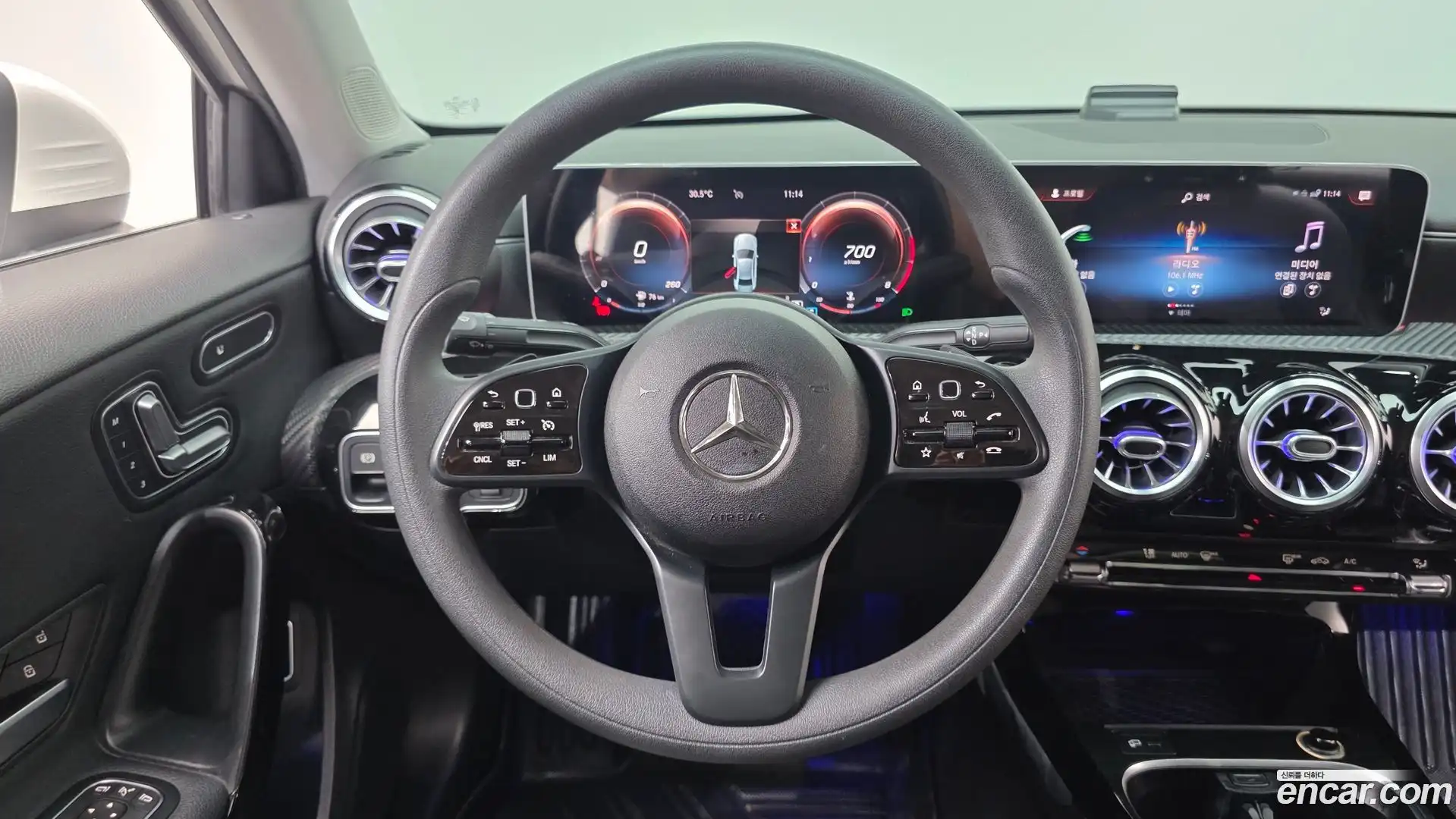 A-Class Mercedes-Benz 2020.1-OPTION-017