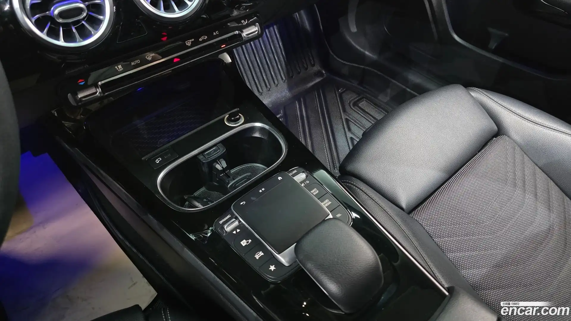A-Class Mercedes-Benz 2020.1-OPTION-020