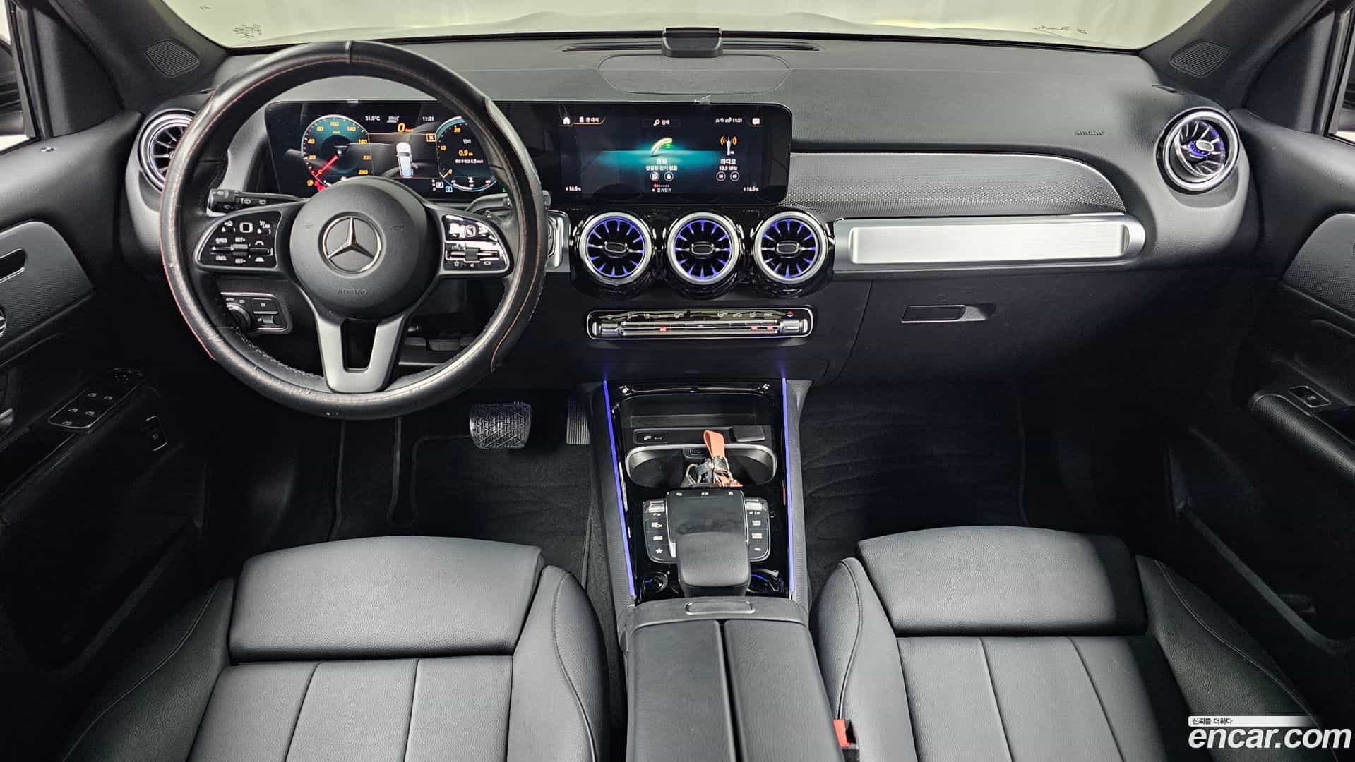 GLB-Class Mercedes-Benz 2021.8-INNER-007