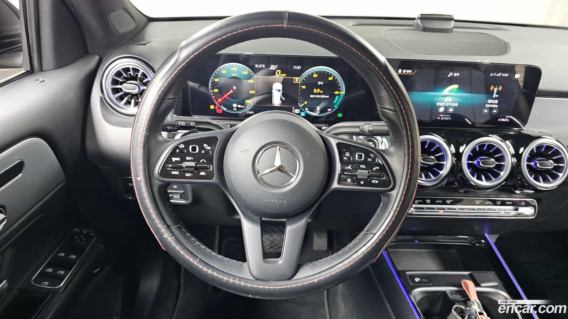 GLB-Class Mercedes-Benz 2021.8-OPTION-017